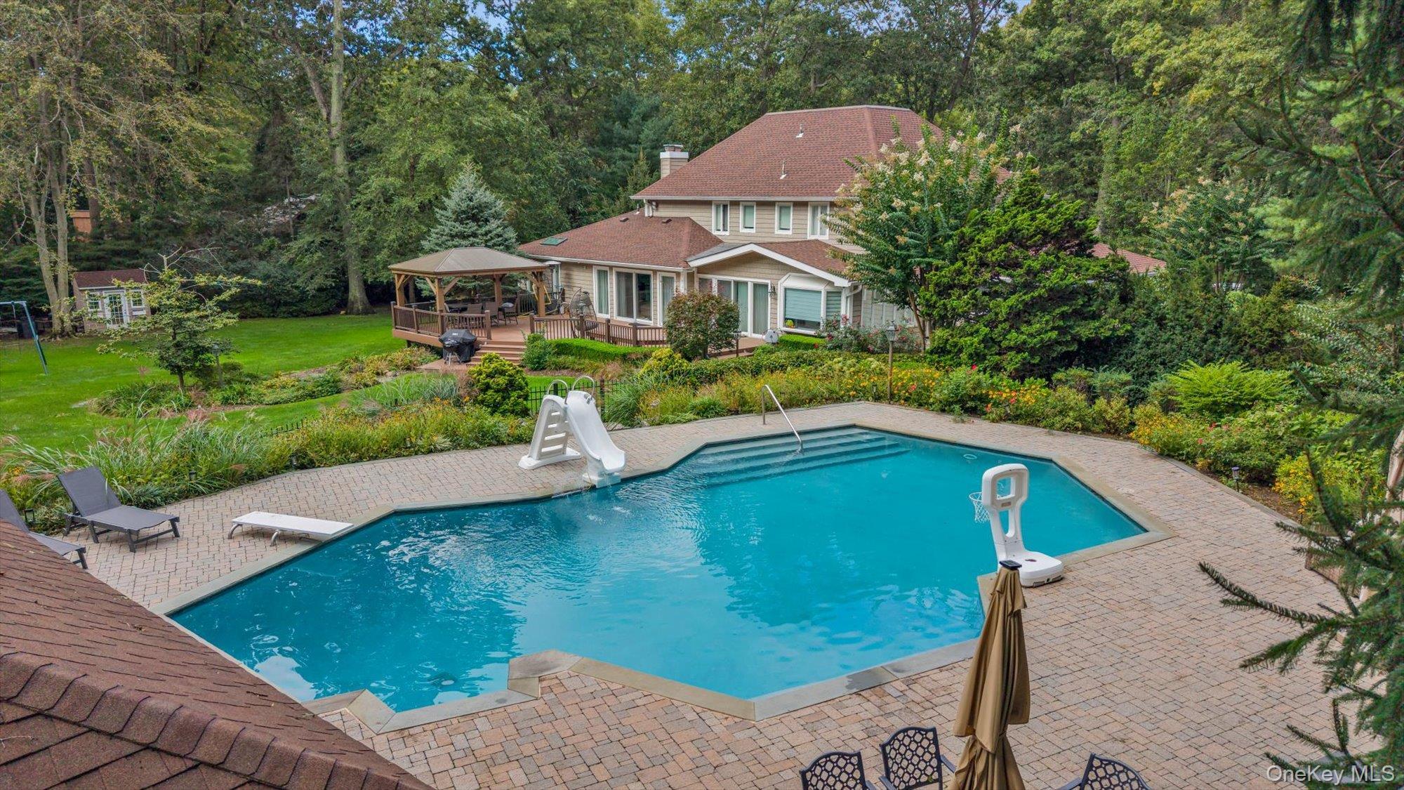 Single Family Belvedere Drive Nassau County, NY 11791, MLS-1056191-42