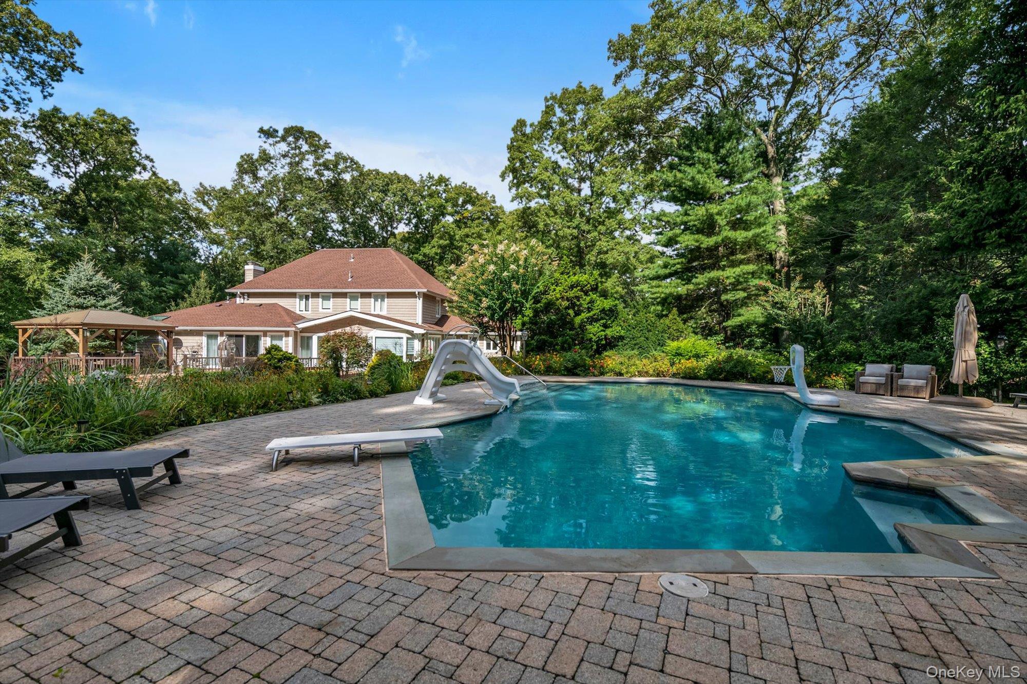 Single Family Belvedere Drive Nassau County, NY 11791, MLS-1056191-45