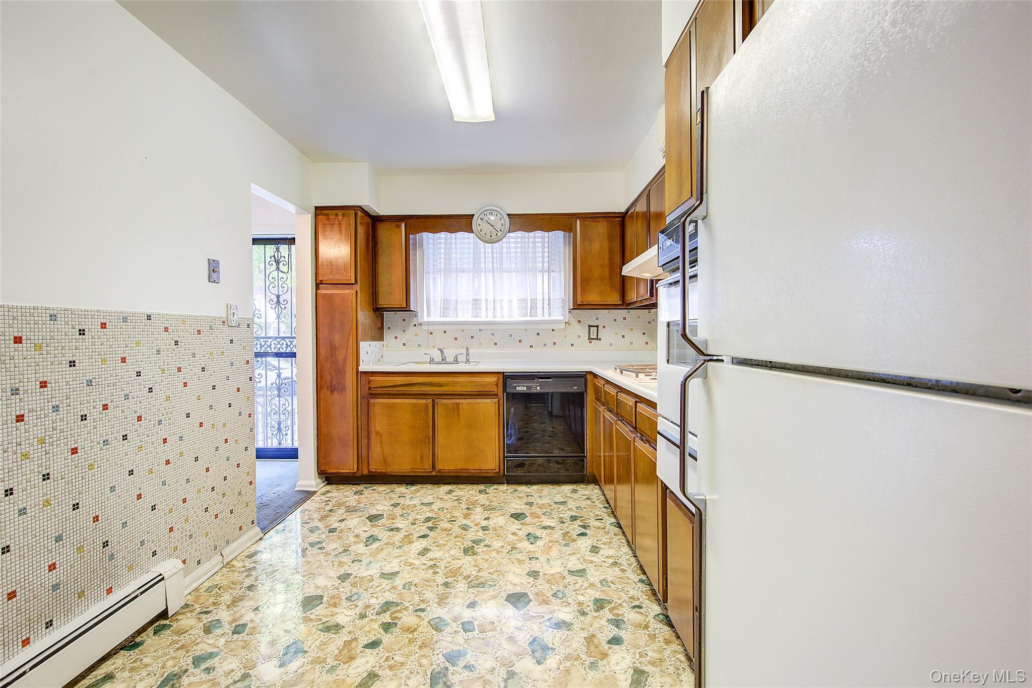 Single Family 76th Street  Queens, NY 11370, MLS-1056196-10