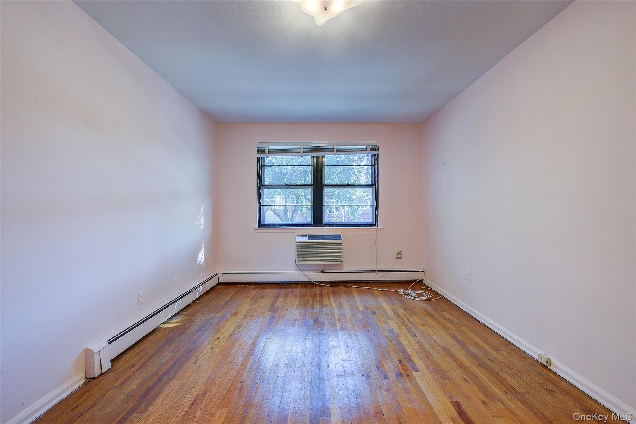 Single Family 76th Street  Queens, NY 11370, MLS-1056196-22