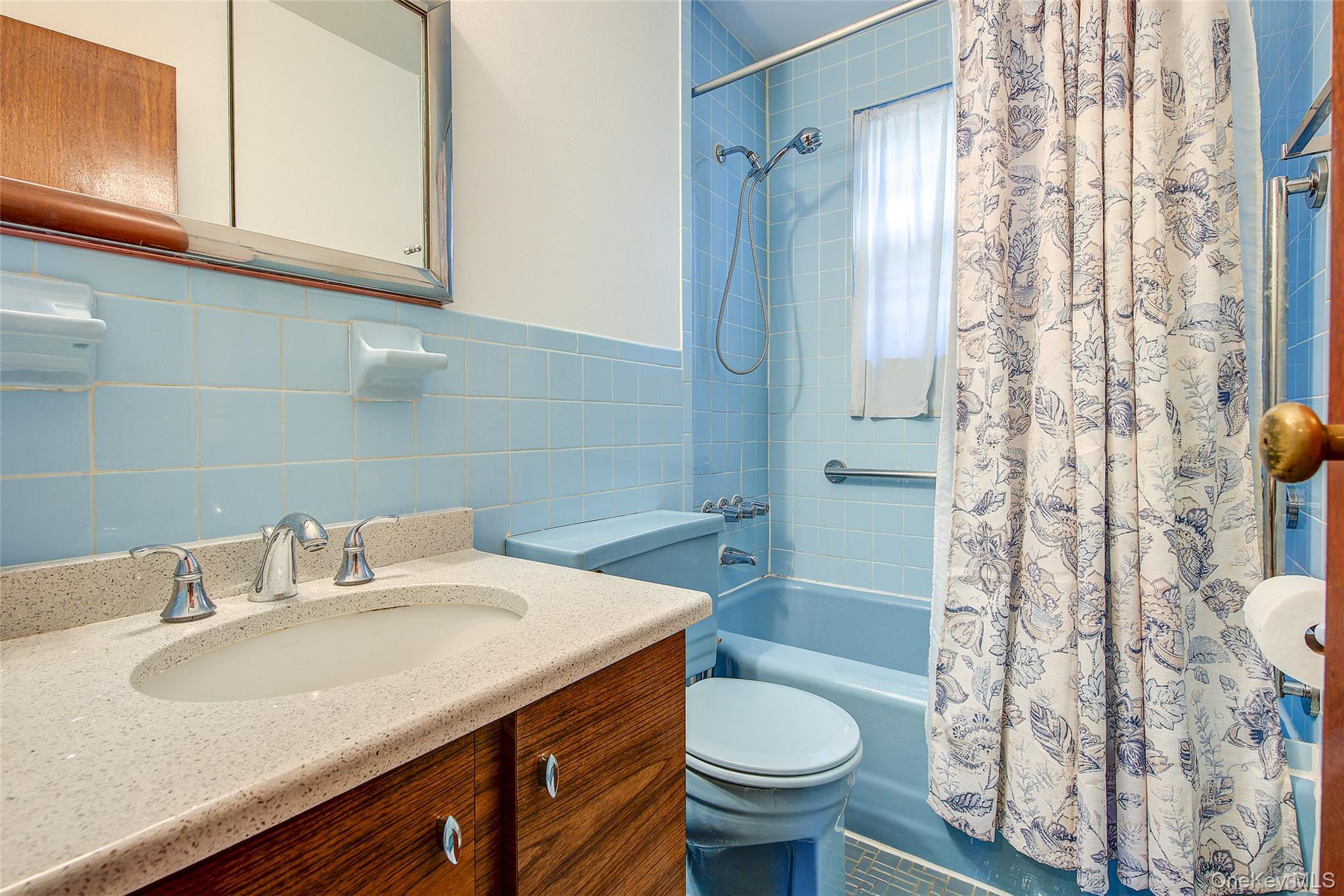 Single Family 76th Street  Queens, NY 11370, MLS-1056196-37
