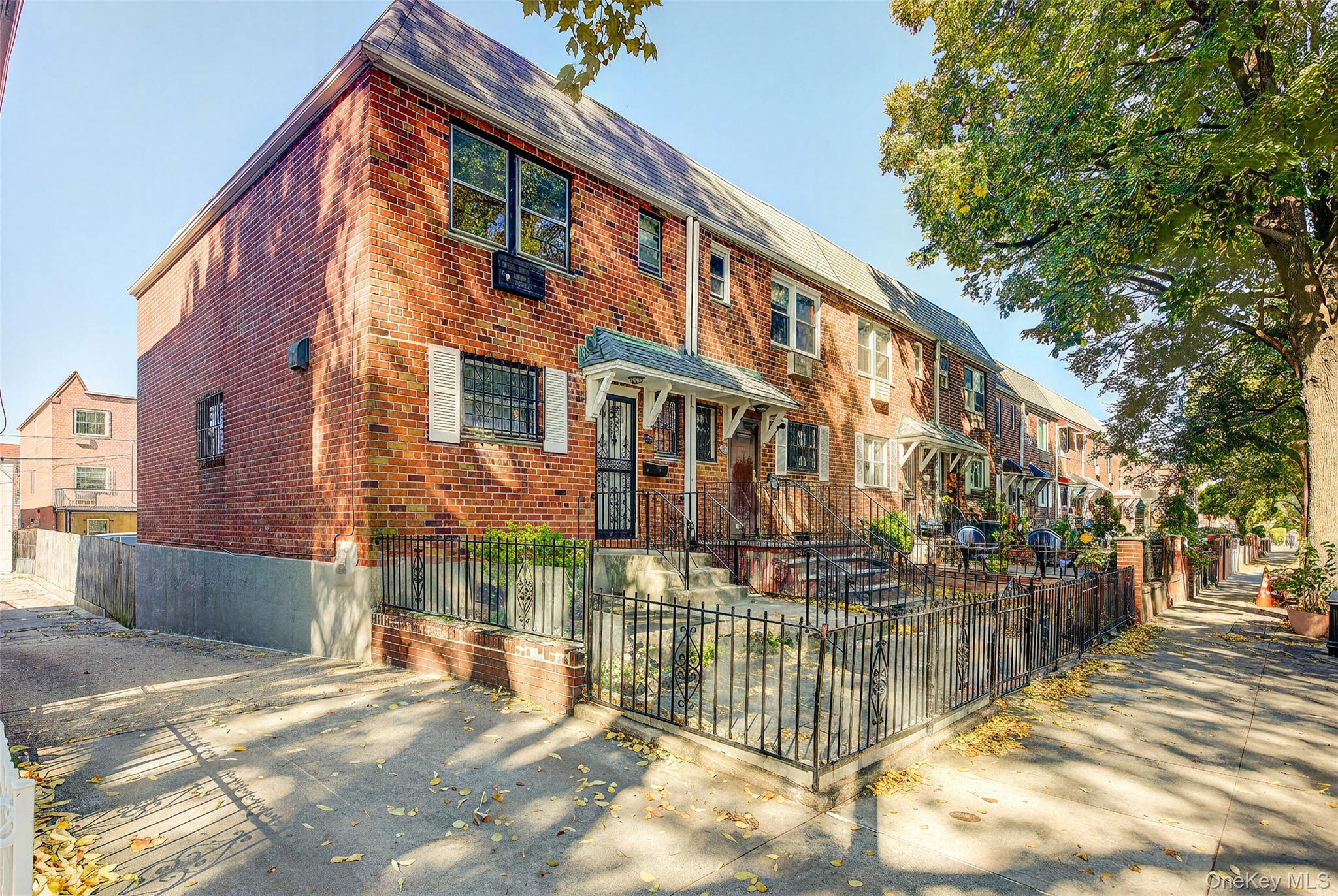 Single Family 76th Street  Queens, NY 11370, MLS-1056196-43