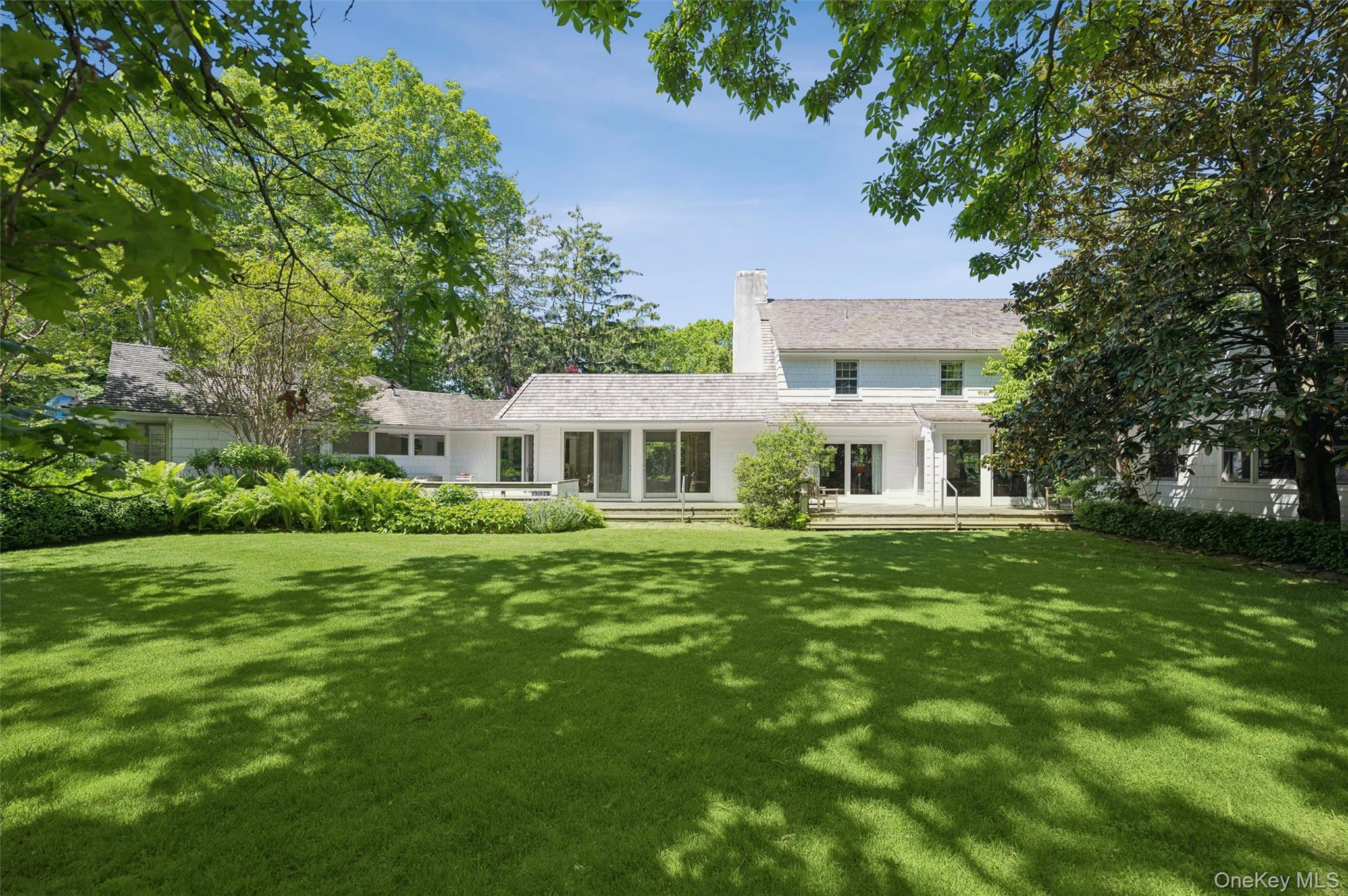 Single Family Jagger Lane Suffolk County, NY 11977, MLS-1056203-11