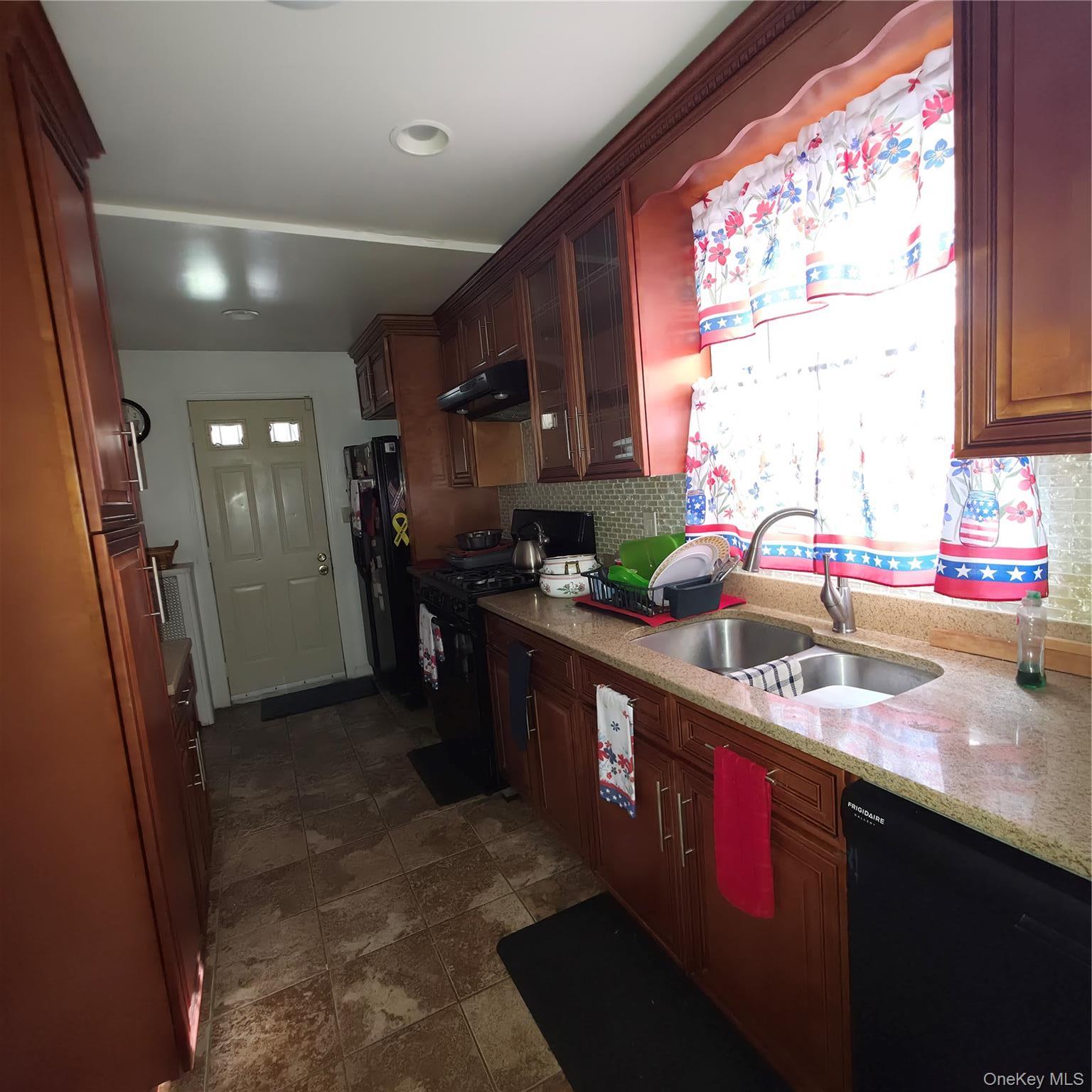 Single Family 203rd Street Queens, NY 11412, MLS-1056215-7