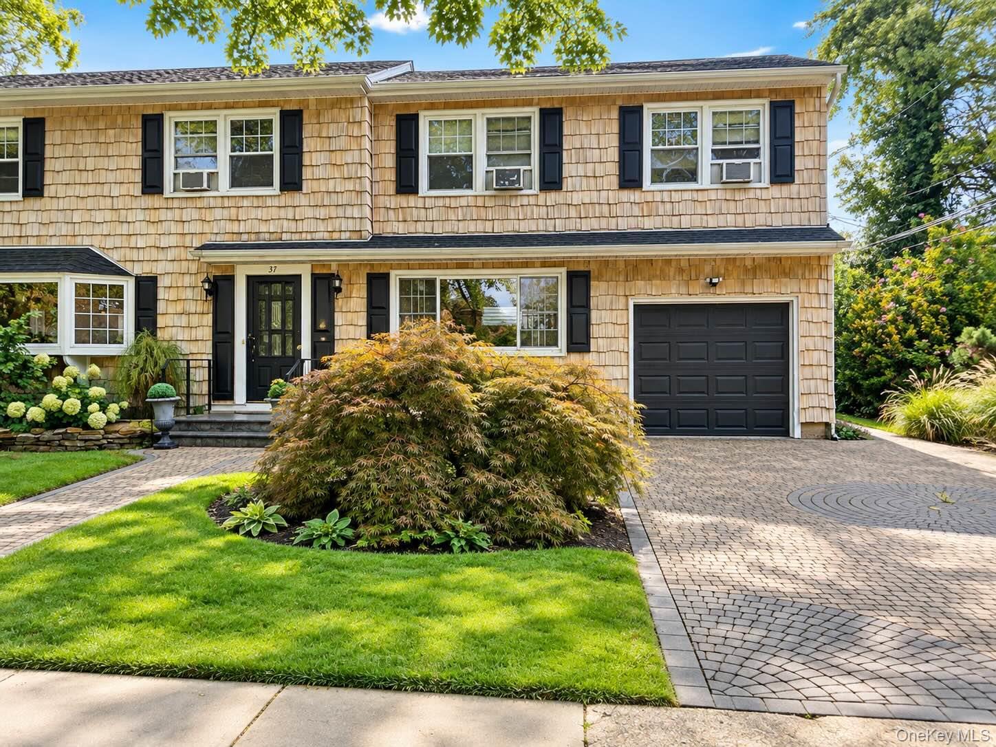 Single Family Bayberry Avenue  Nassau County, NY 11530, MLS-1056255-22