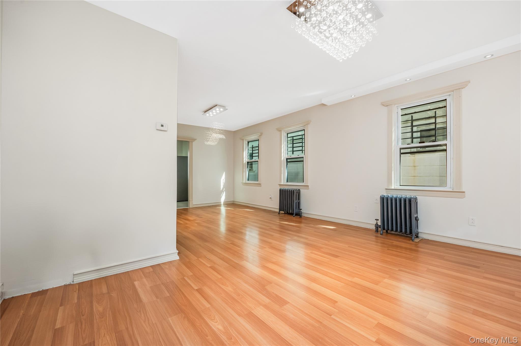 Single Family 107th Avenue Queens, NY 11417, MLS-1056273-11