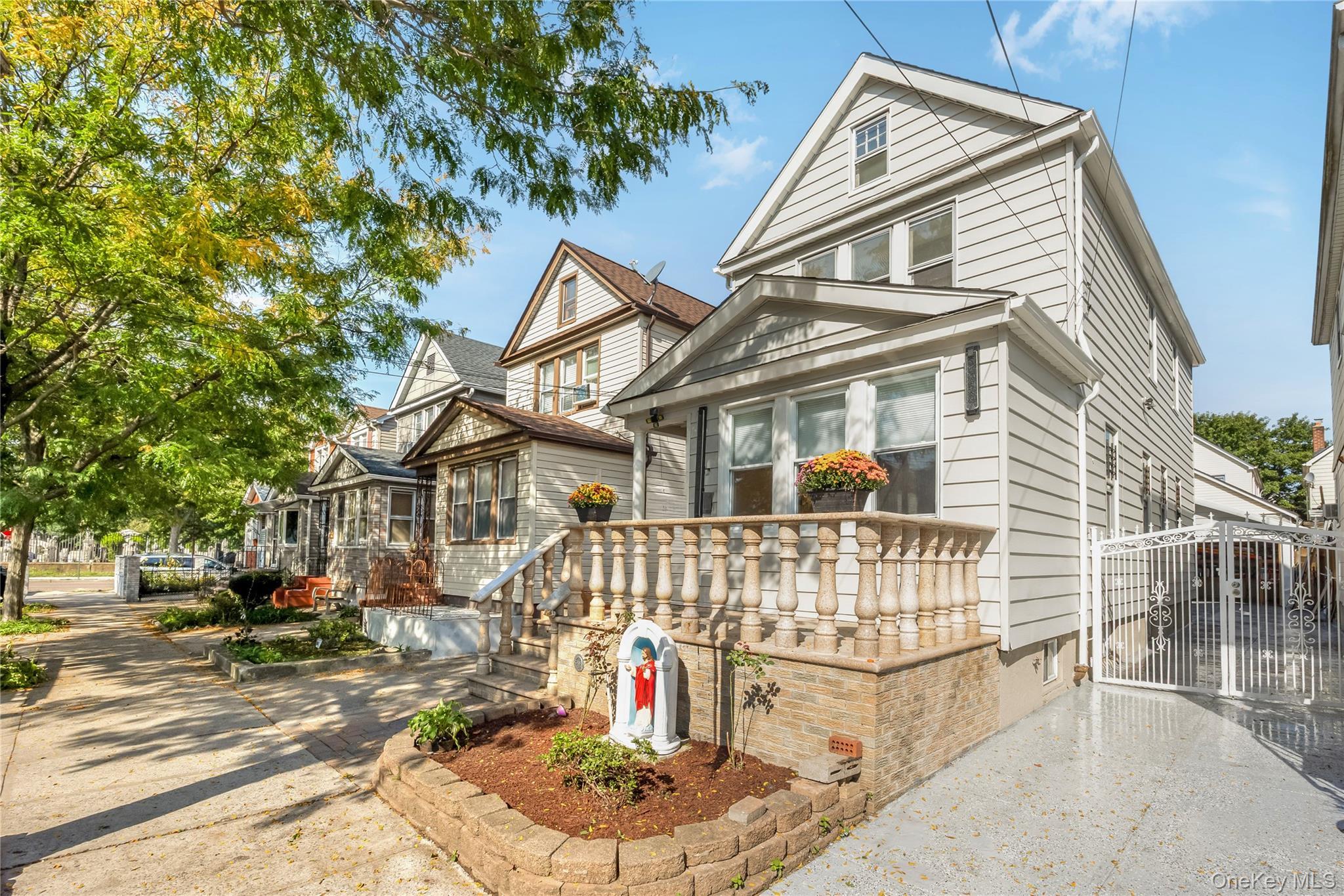 Single Family 107th Avenue Queens, NY 11417, MLS-1056273-2