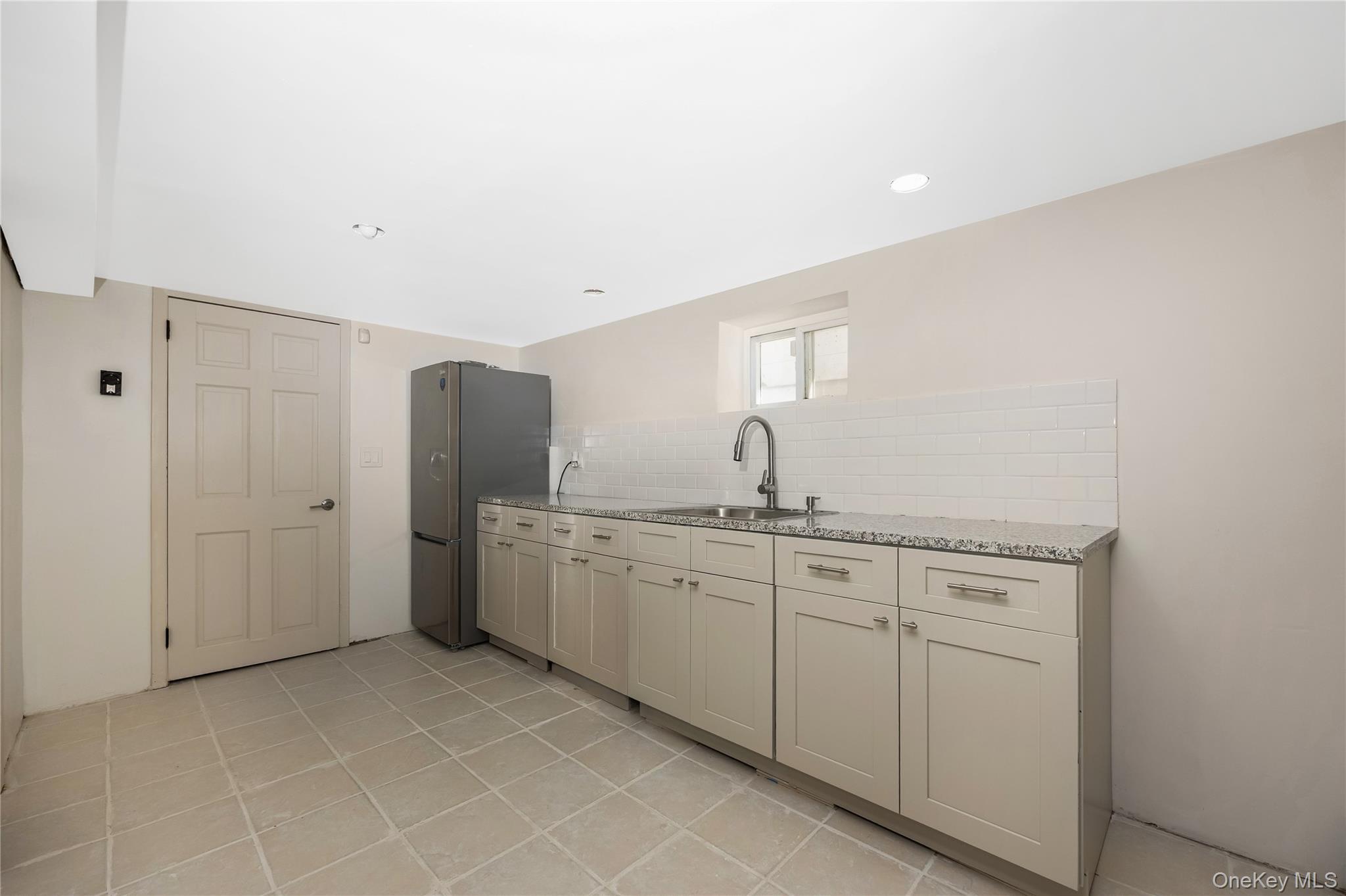 Single Family 107th Avenue Queens, NY 11417, MLS-1056273-28