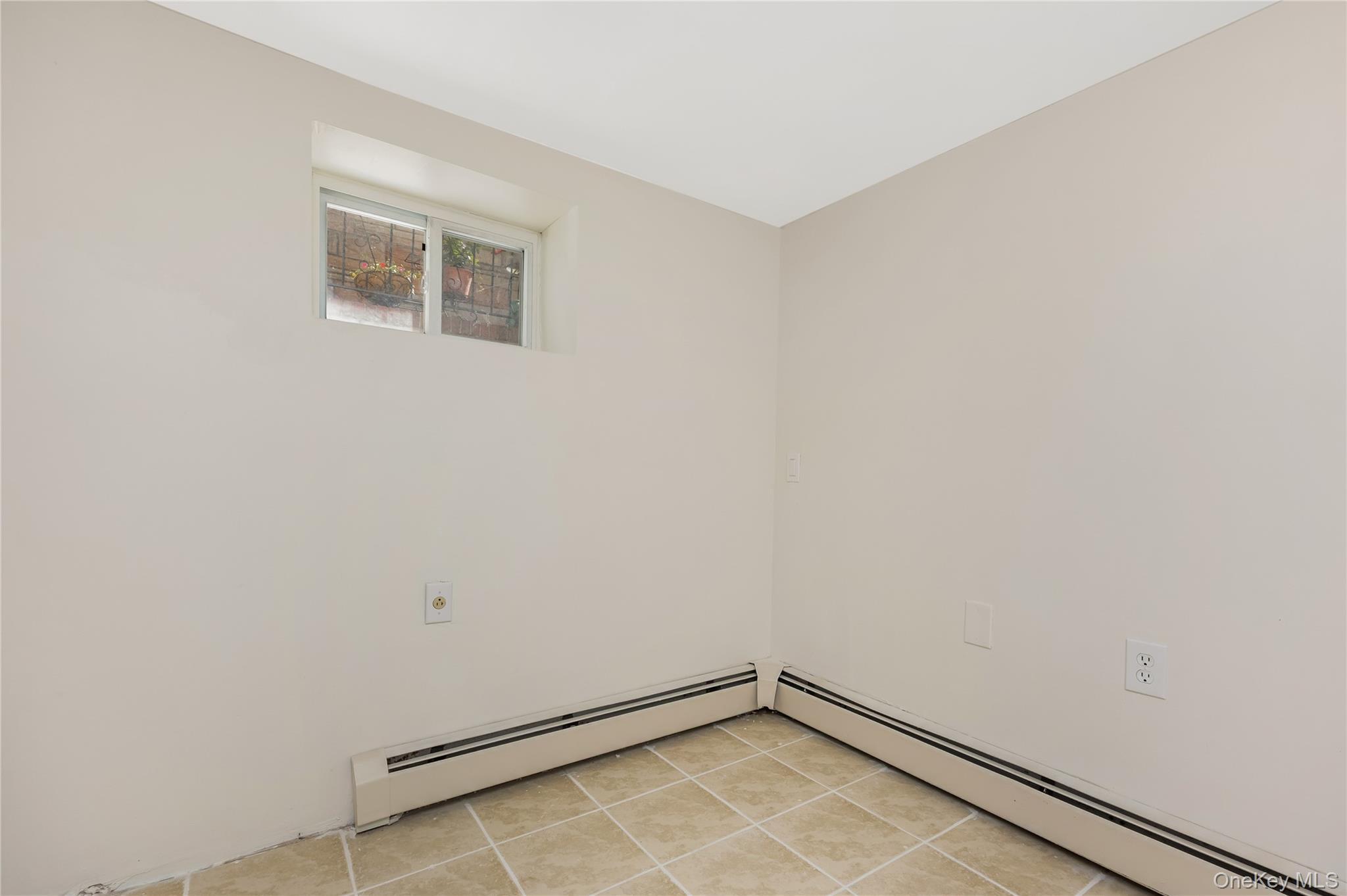 Single Family 107th Avenue Queens, NY 11417, MLS-1056273-30