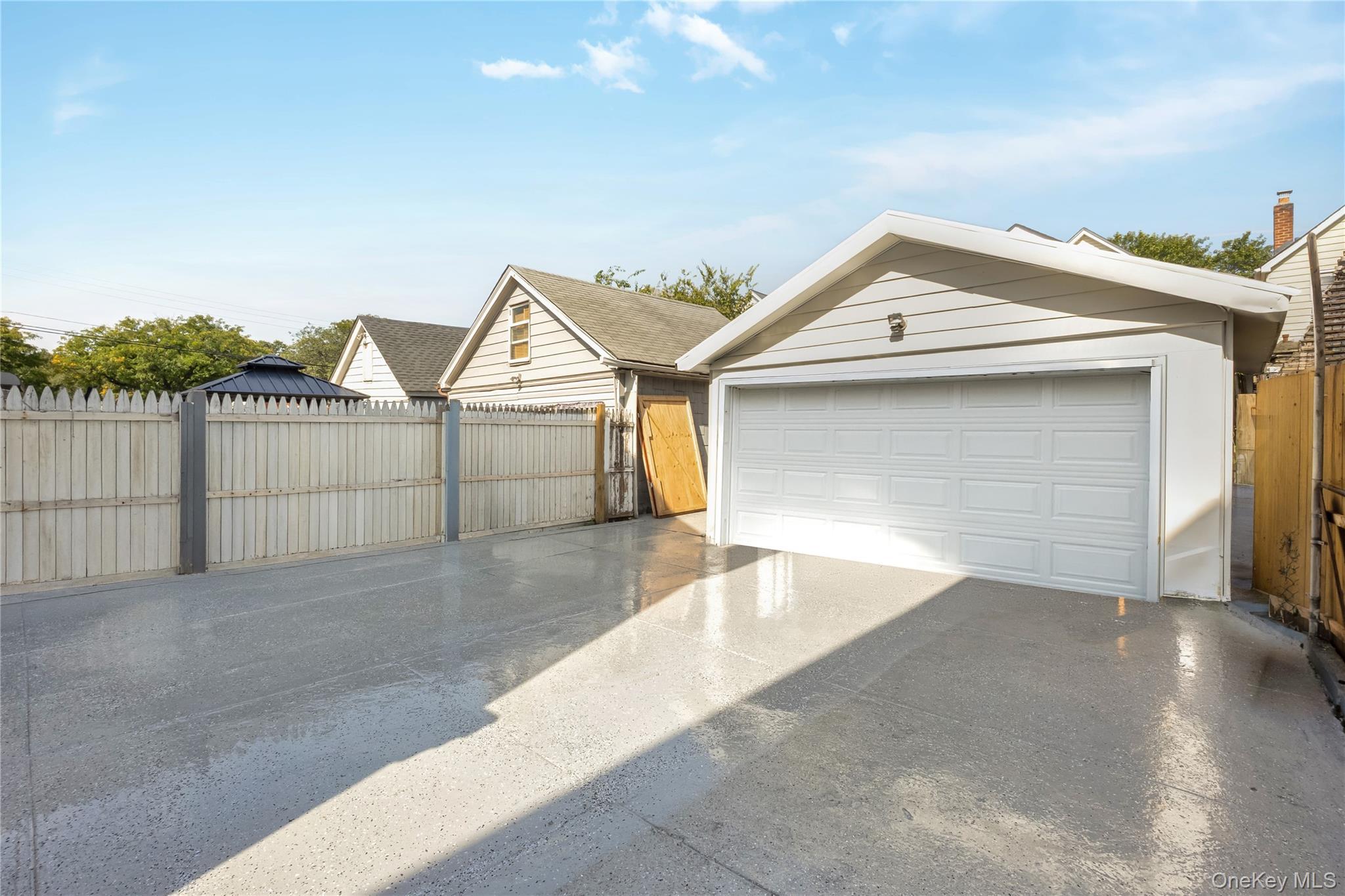 Single Family 107th Avenue Queens, NY 11417, MLS-1056273-32