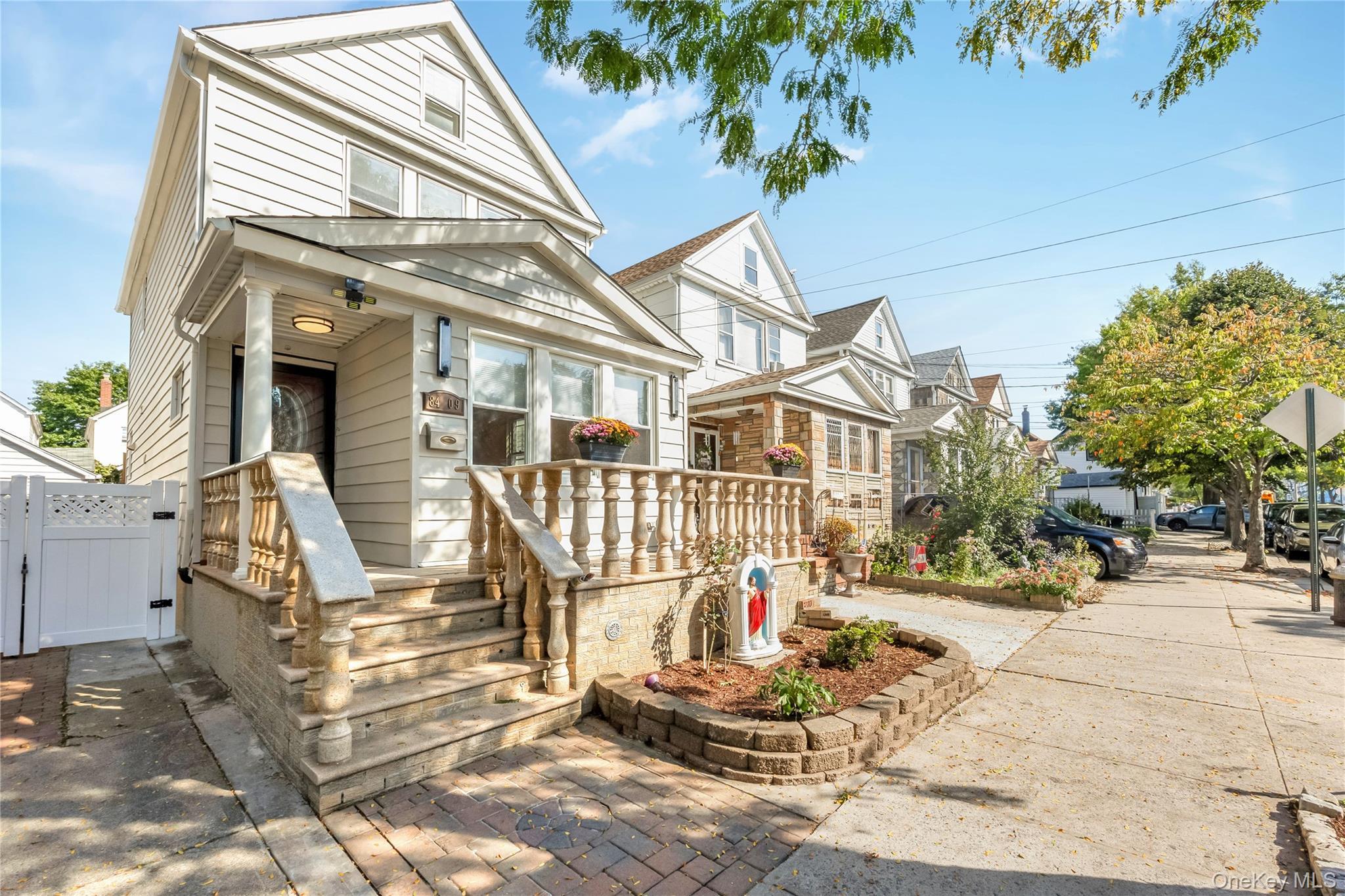 Single Family 107th Avenue Queens, NY 11417, MLS-1056273-4