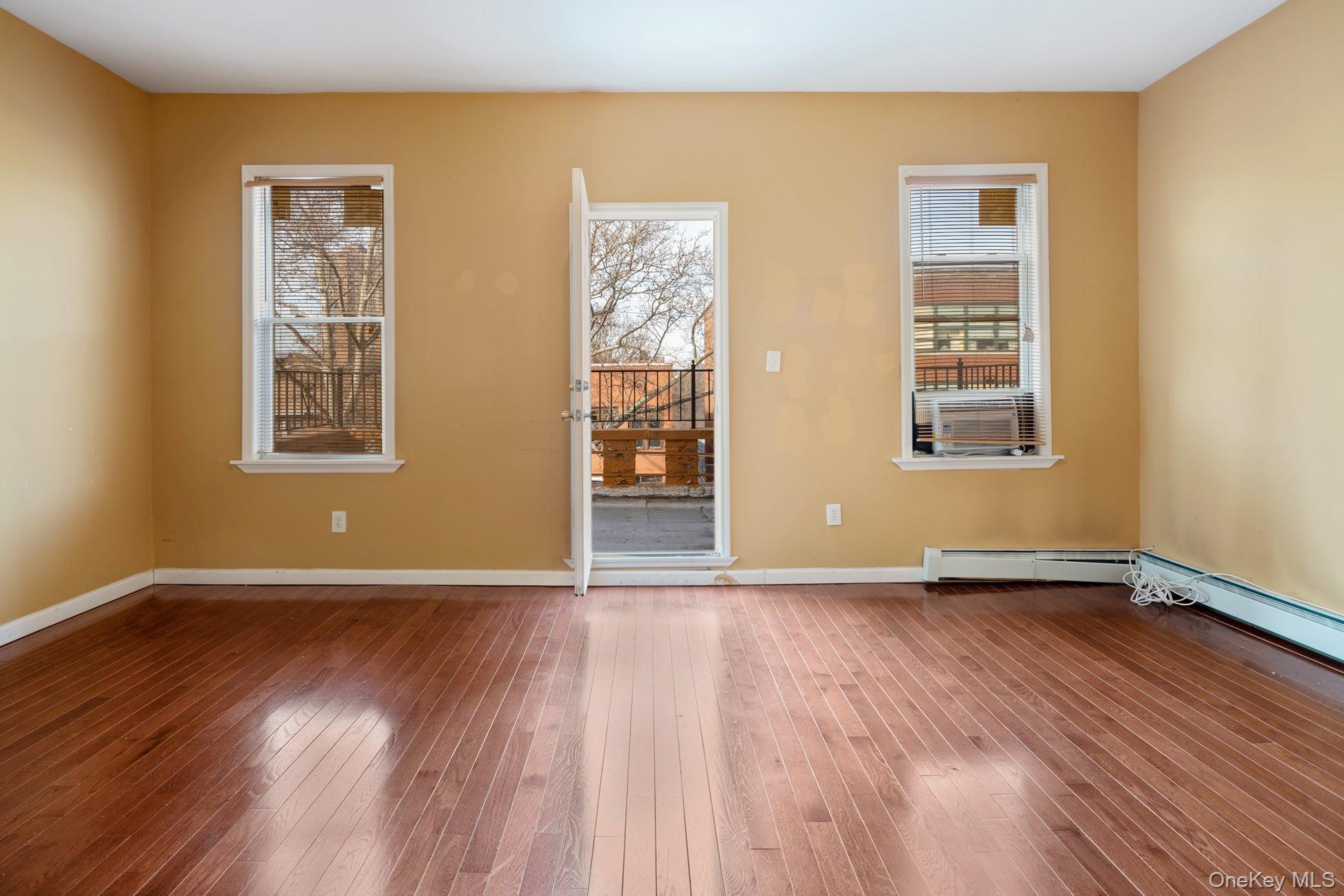 Single Family Wilder Avenue Bronx, NY 10466, MLS-1056276-5