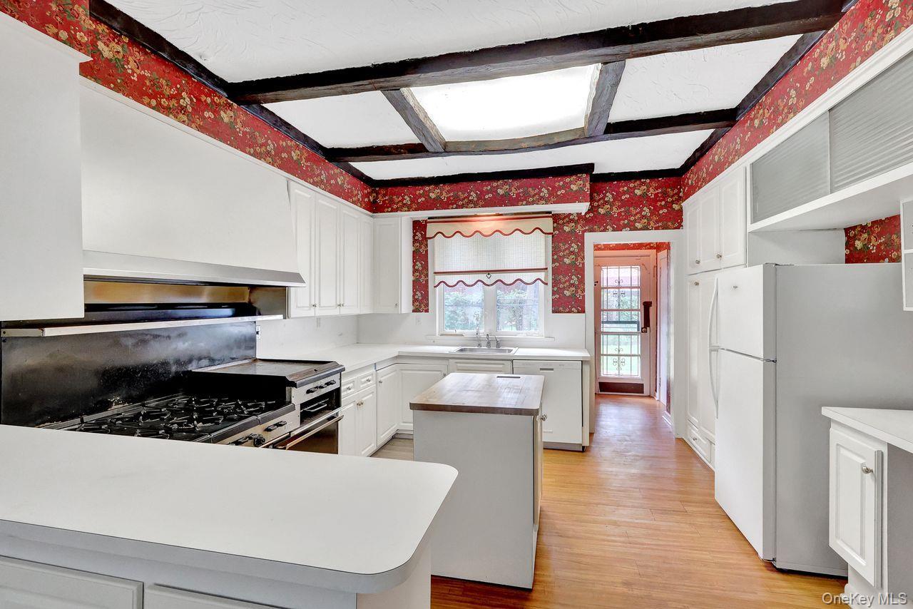 Single Family Grand Central Parkway  Queens, NY 11427, MLS-1056279-13