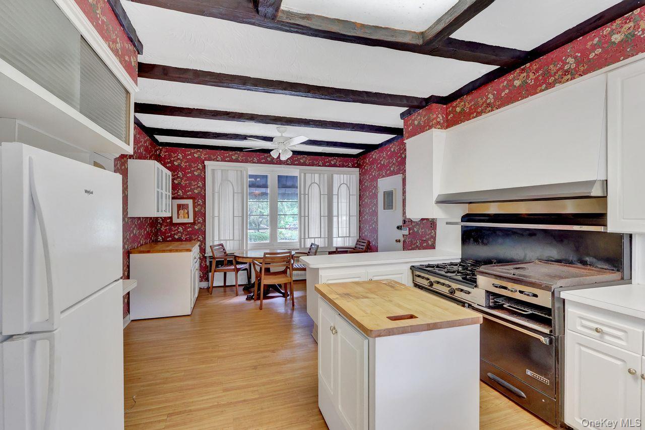 Single Family Grand Central Parkway  Queens, NY 11427, MLS-1056279-17