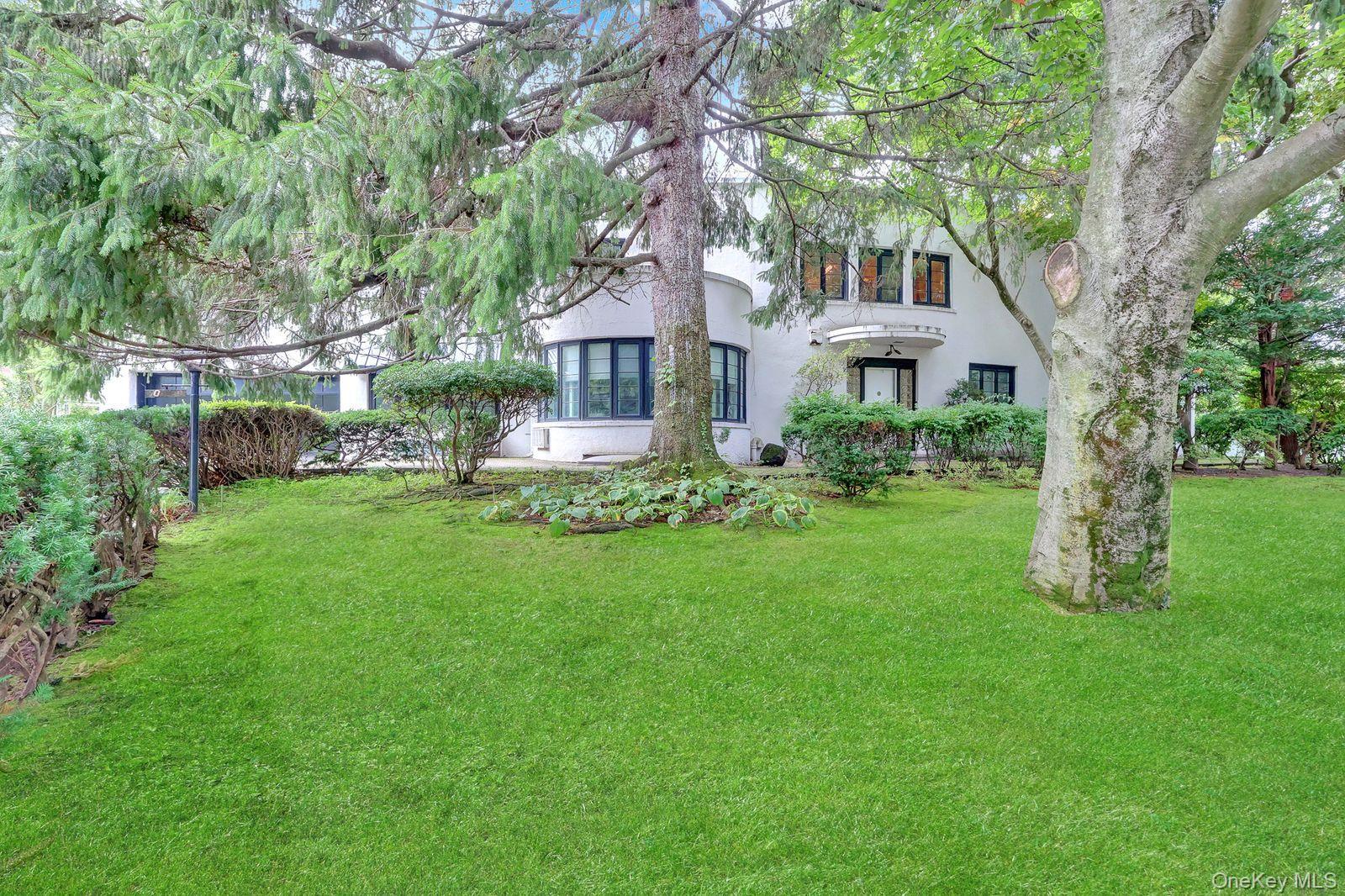 Single Family Grand Central Parkway  Queens, NY 11427, MLS-1056279-2