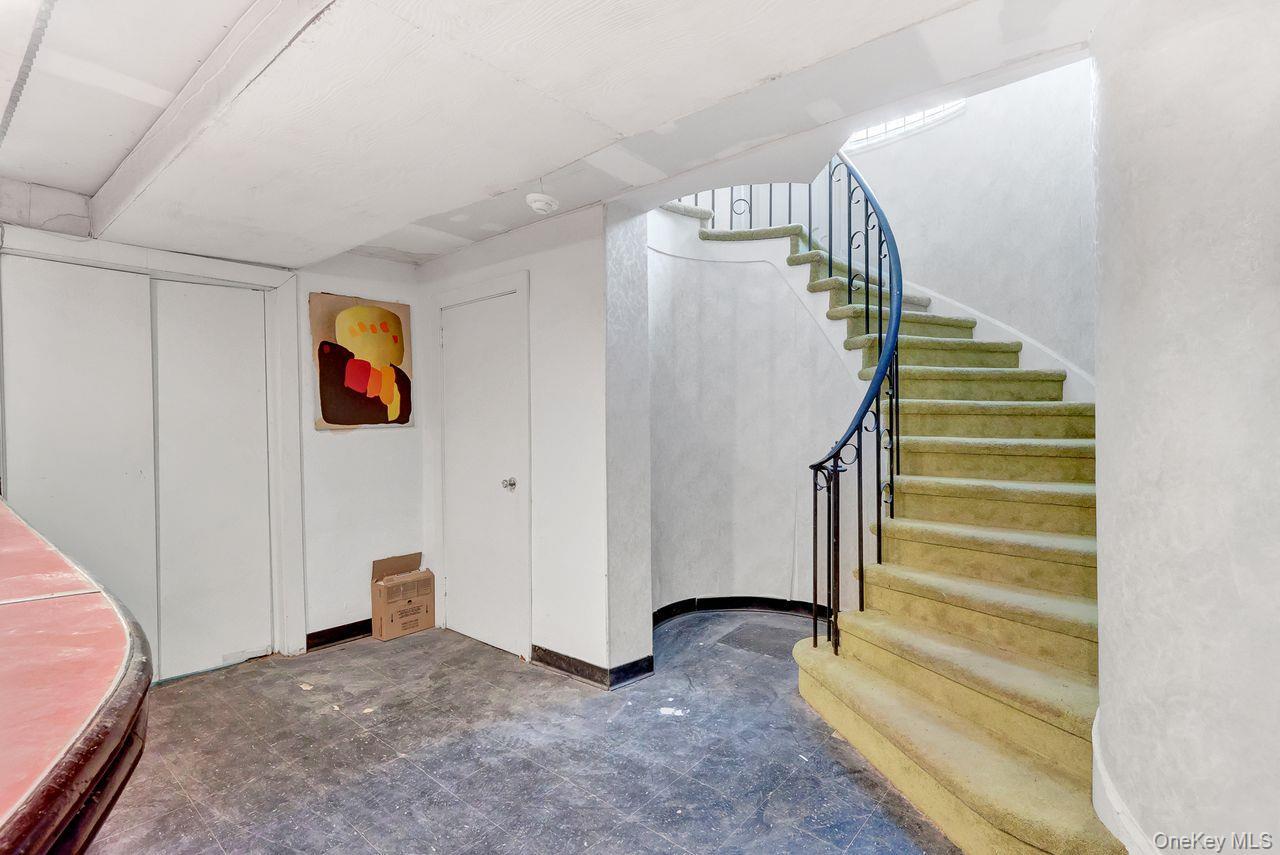 Single Family Grand Central Parkway  Queens, NY 11427, MLS-1056279-31