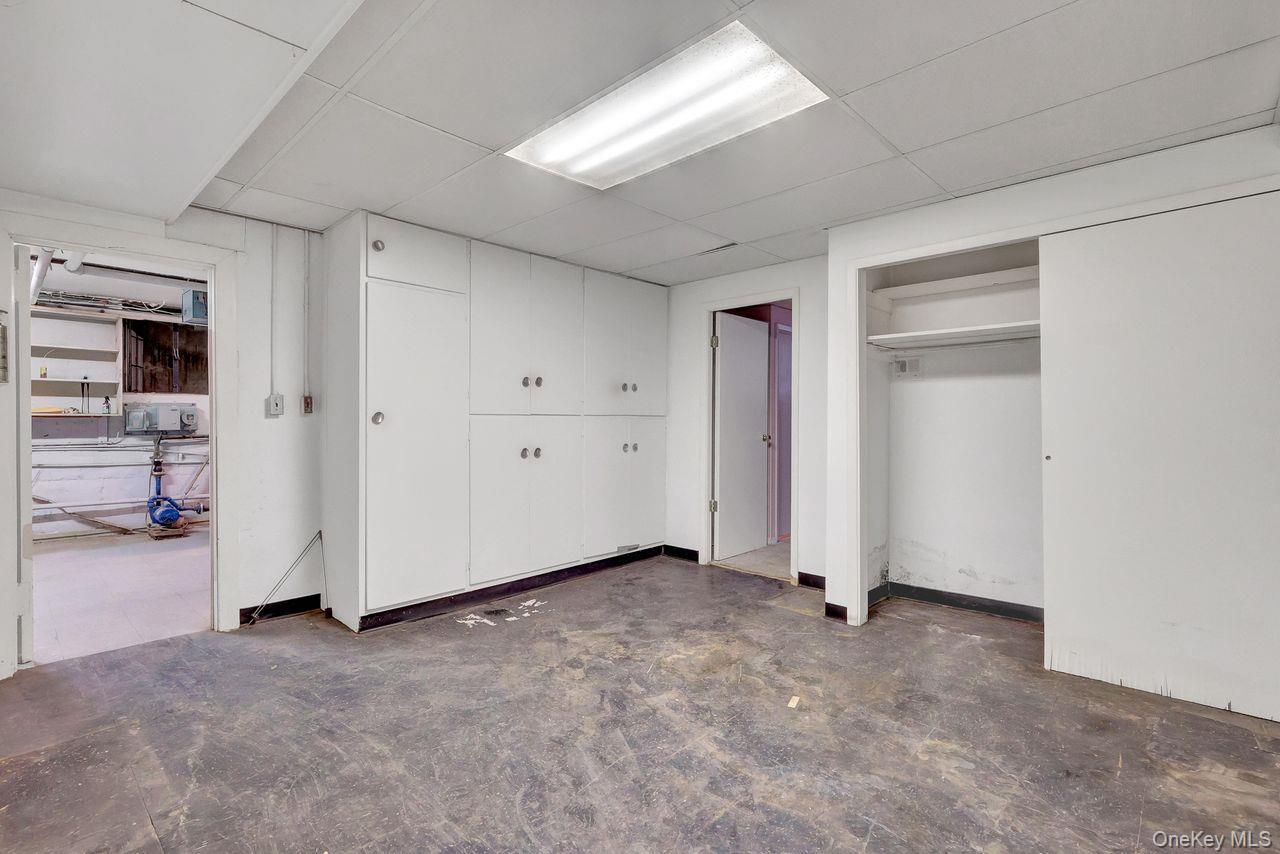 Single Family Grand Central Parkway  Queens, NY 11427, MLS-1056279-37