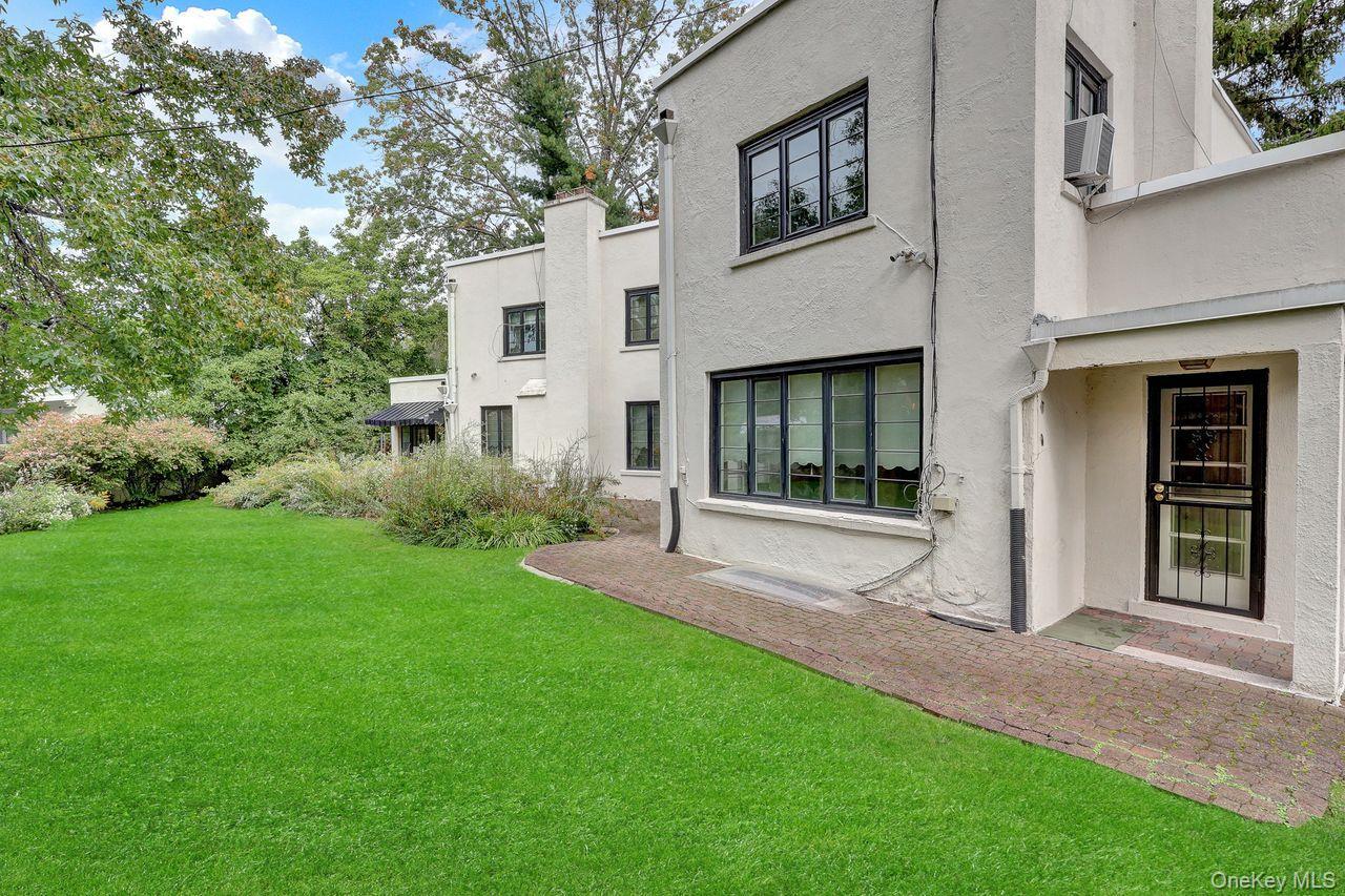 Single Family Grand Central Parkway  Queens, NY 11427, MLS-1056279-41
