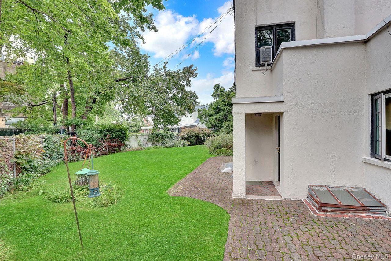 Single Family Grand Central Parkway  Queens, NY 11427, MLS-1056279-42