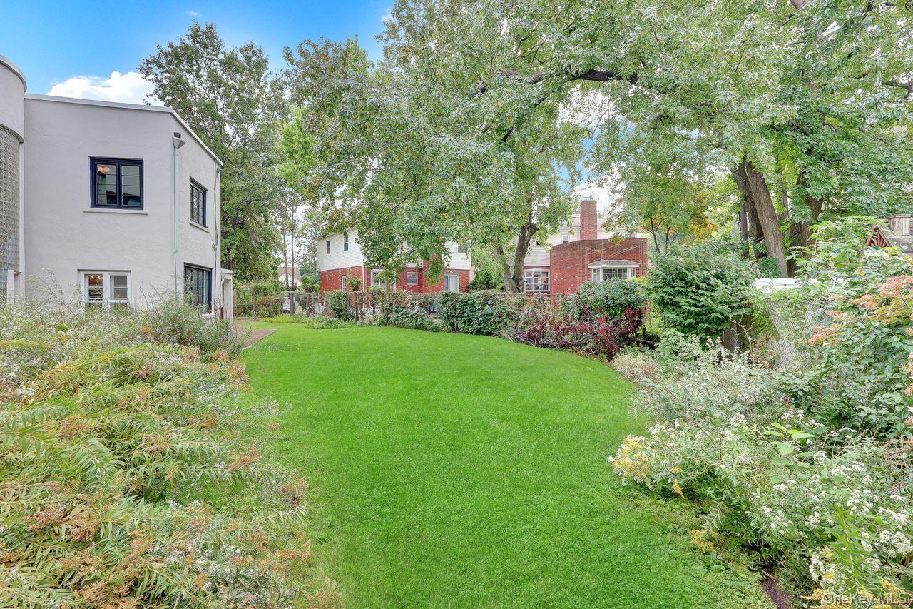 Single Family Grand Central Parkway  Queens, NY 11427, MLS-1056279-43
