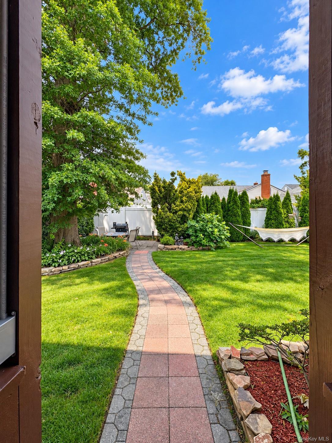Single Family Massapequa Avenue Nassau County, NY 11758, MLS-1056286-23