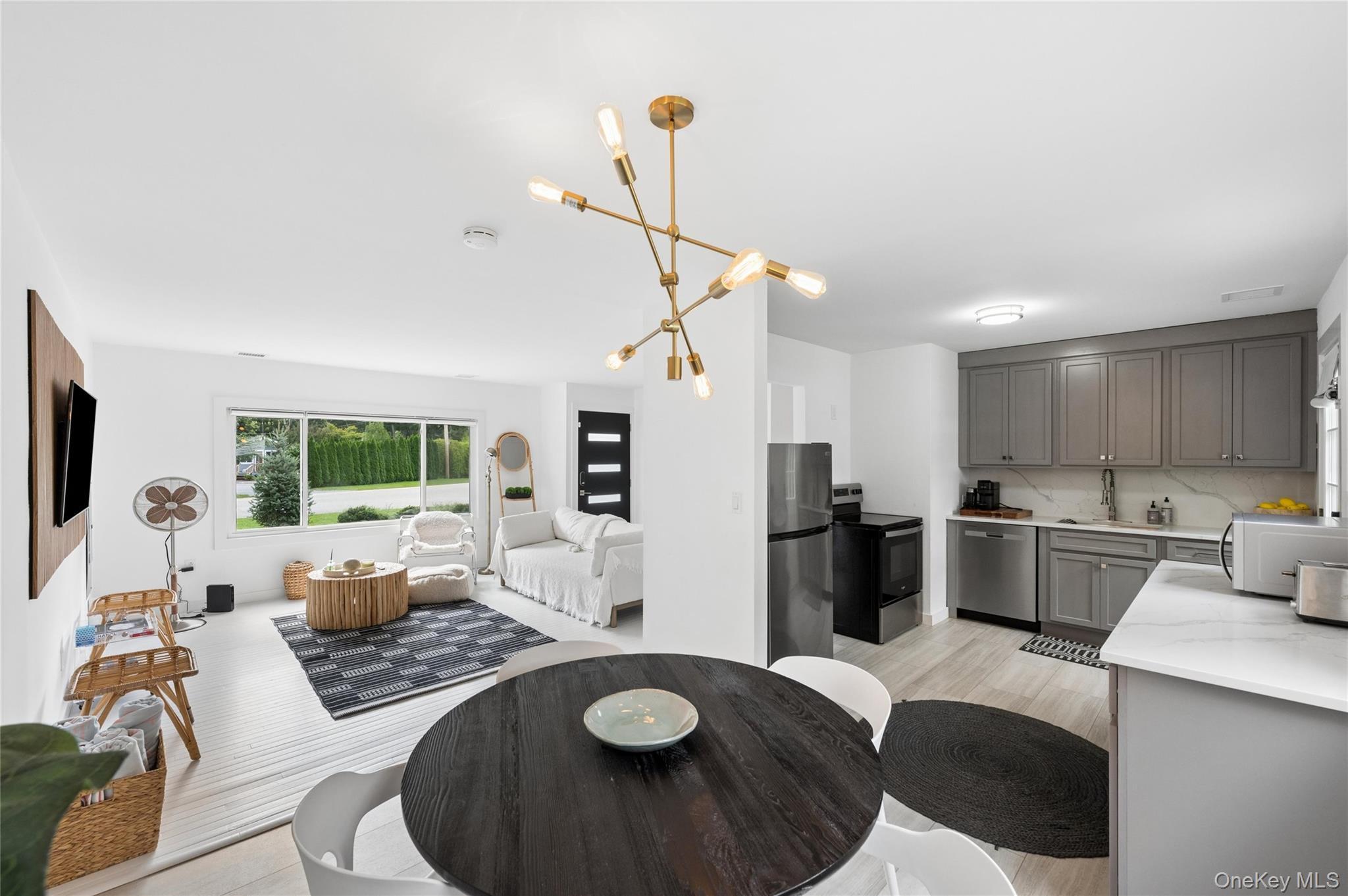 Single Family W Tiana Road Suffolk County, NY 11946, MLS-1056297-5