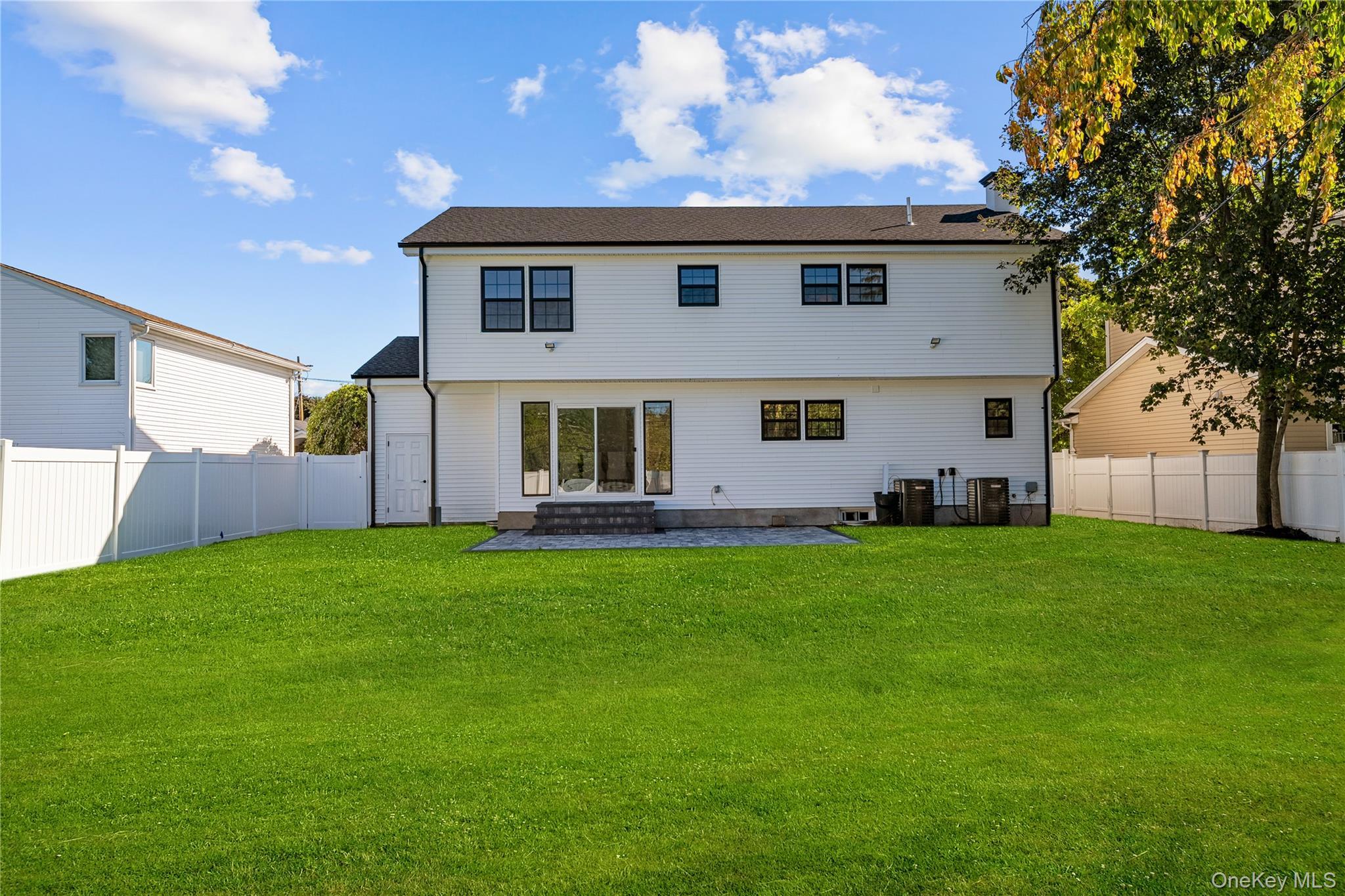 Single Family Melanie Lane  Nassau County, NY 11791, MLS-1056312-43