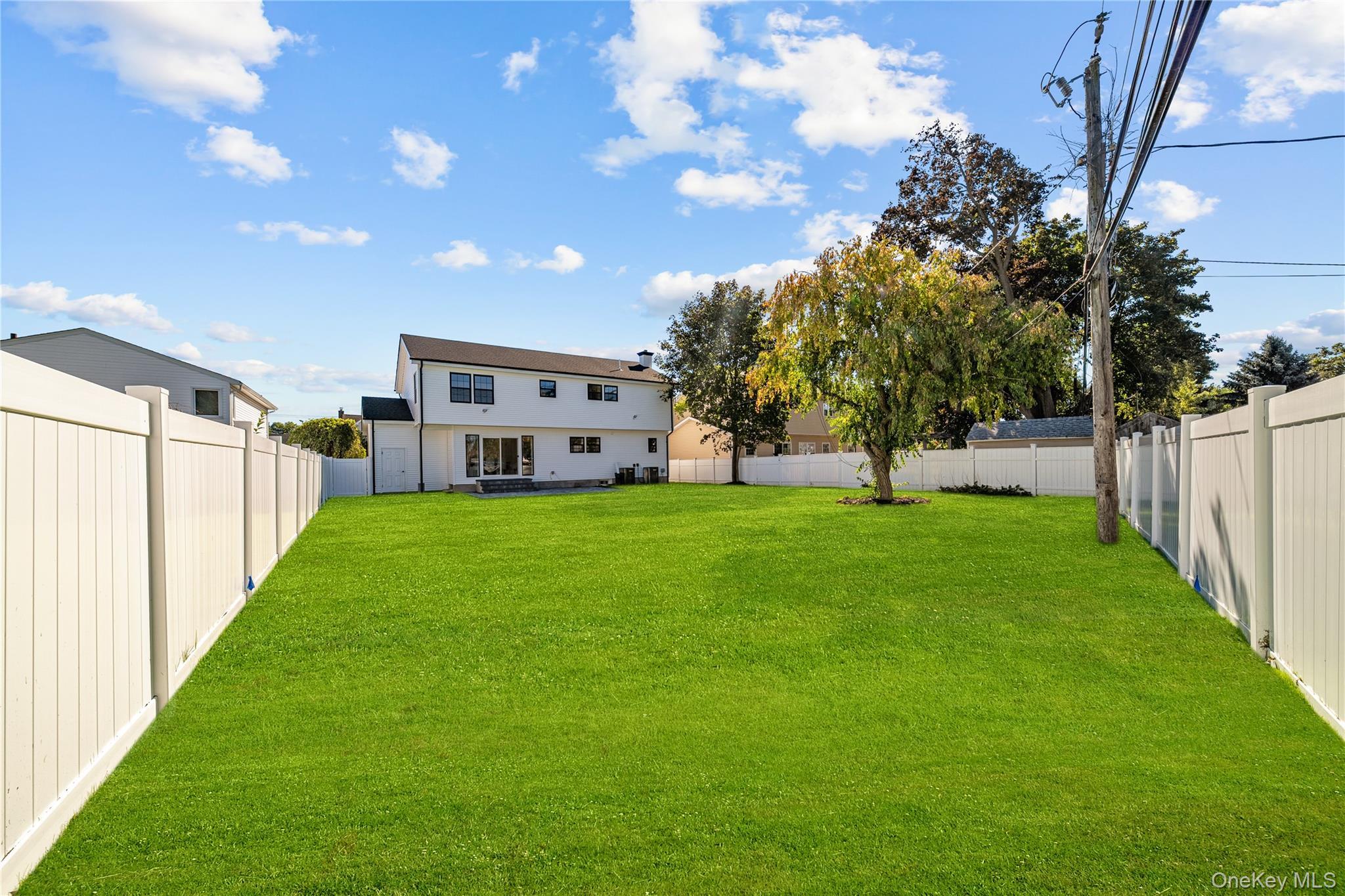 Single Family Melanie Lane  Nassau County, NY 11791, MLS-1056312-47