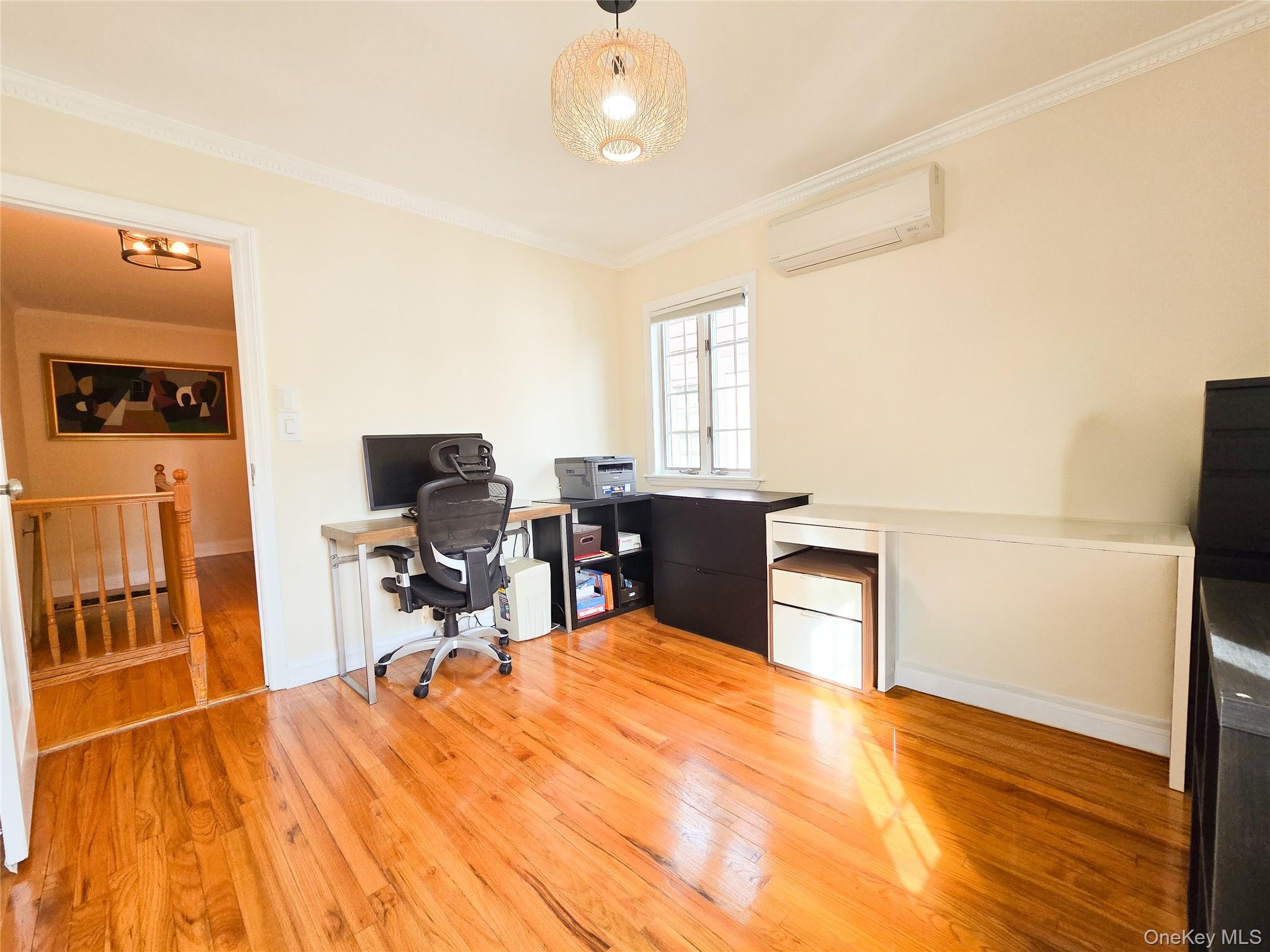 Single Family 215 Street Queens, NY 11364, MLS-1056341-18