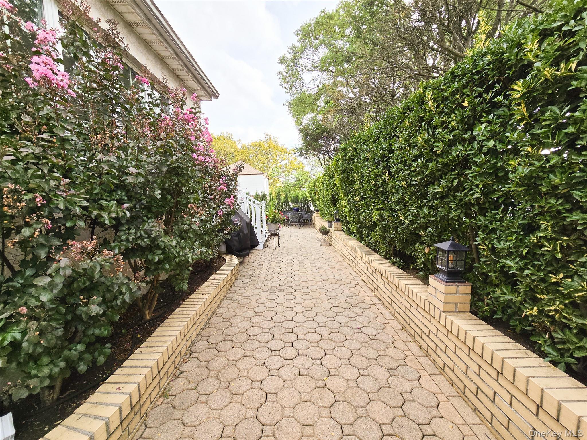 Single Family 215 Street Queens, NY 11364, MLS-1056341-32