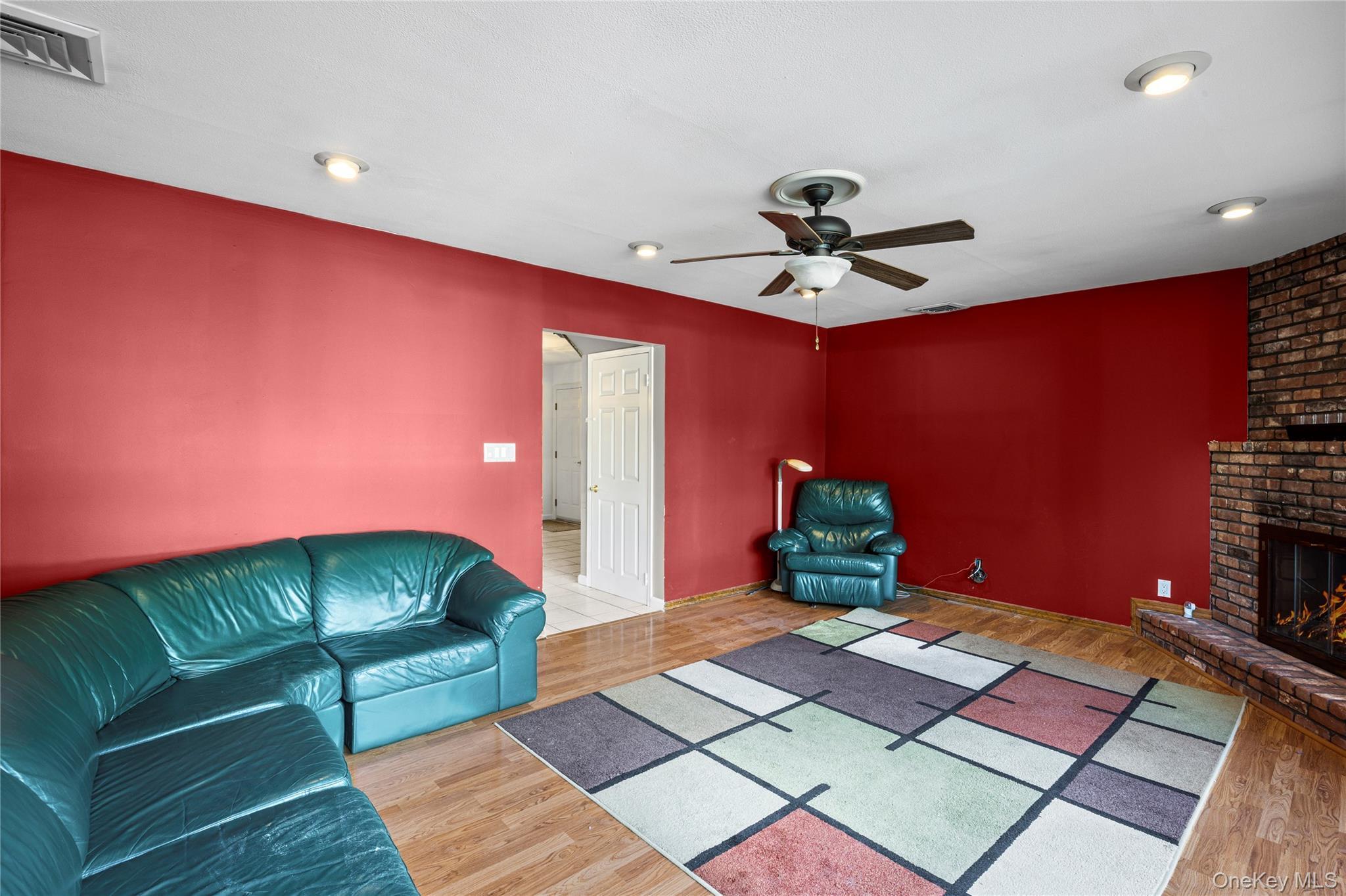Single Family Elwood Road Suffolk County, NY 11731, MLS-1056342-11