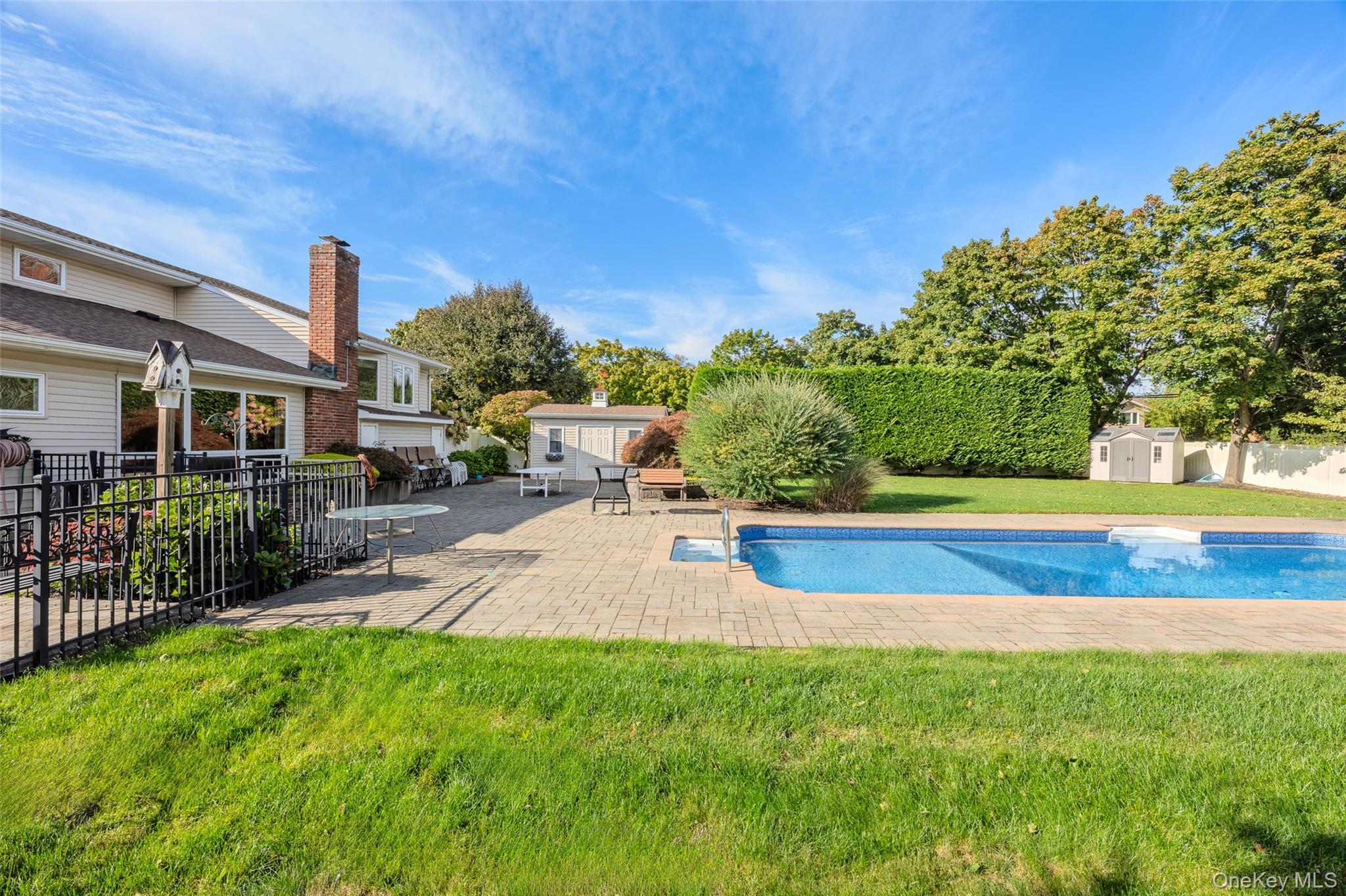 Single Family Elwood Road Suffolk County, NY 11731, MLS-1056342-24