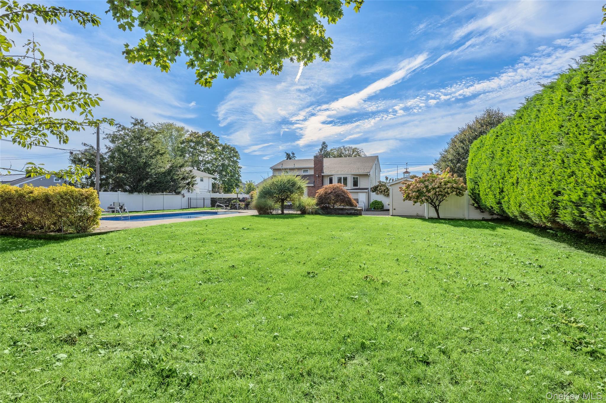 Single Family Elwood Road Suffolk County, NY 11731, MLS-1056342-25