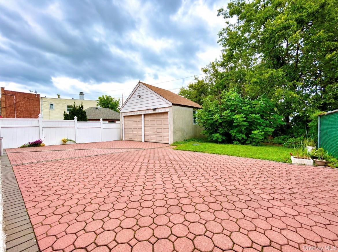 Single Family 84th Street  Queens, NY 11373, MLS-1056402-5