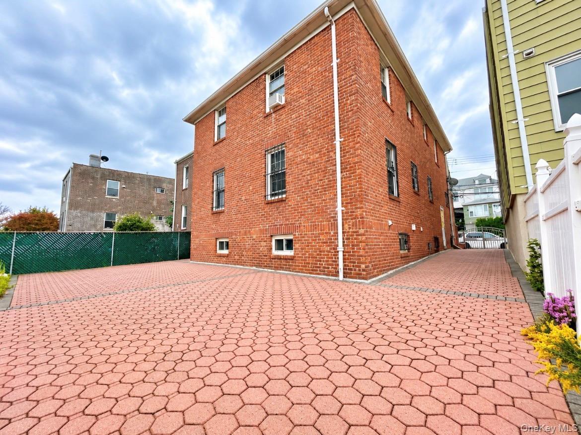 Single Family 84th Street  Queens, NY 11373, MLS-1056402-7
