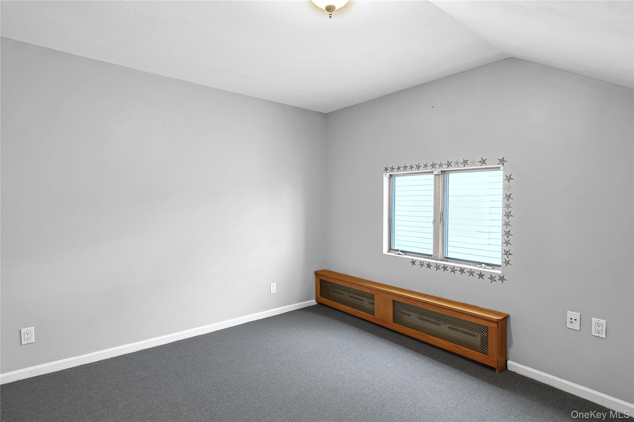 Single Family 84th Avenue  Queens, NY 11432, MLS-1056416-18