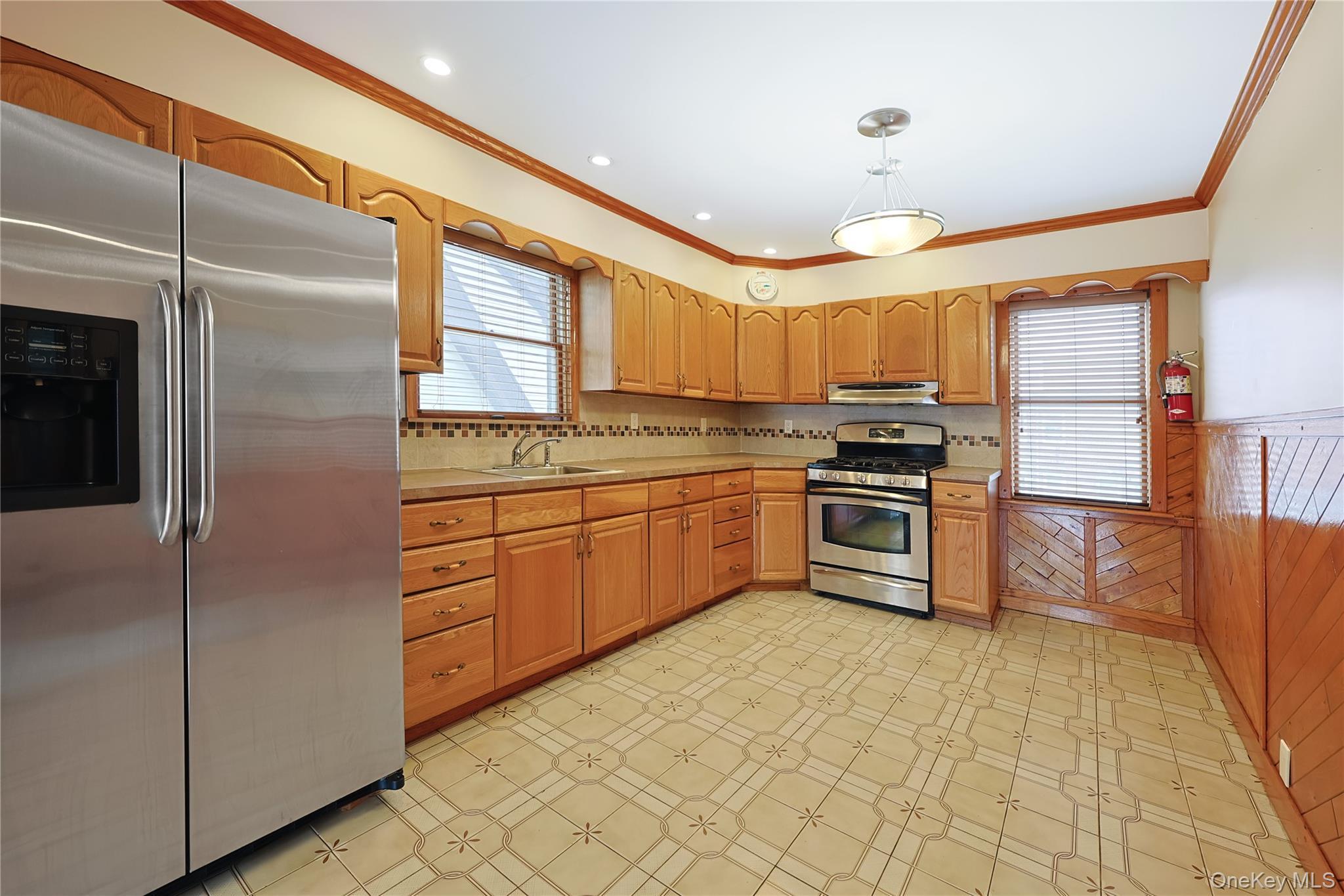 Single Family 84th Avenue  Queens, NY 11432, MLS-1056416-7