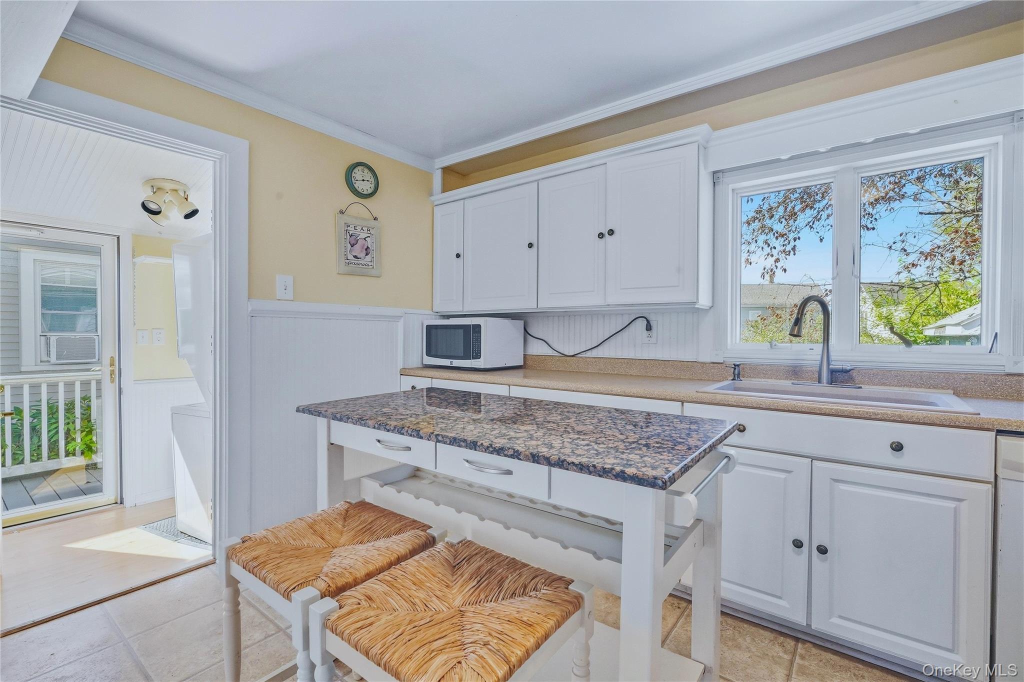 Single Family Linwood Place Ulster County, NY 12401, MLS-1056424-11