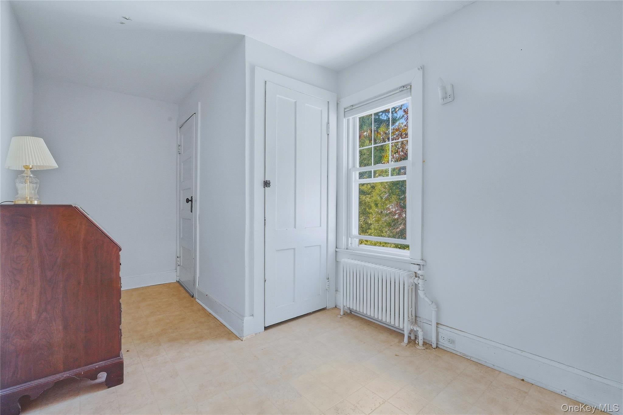 Single Family Linwood Place Ulster County, NY 12401, MLS-1056424-15