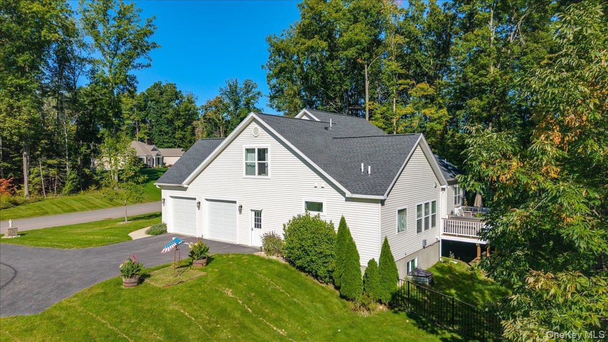 Single Family Cosgrove Drive Out Of Area, NY 12302, MLS-1056434-3