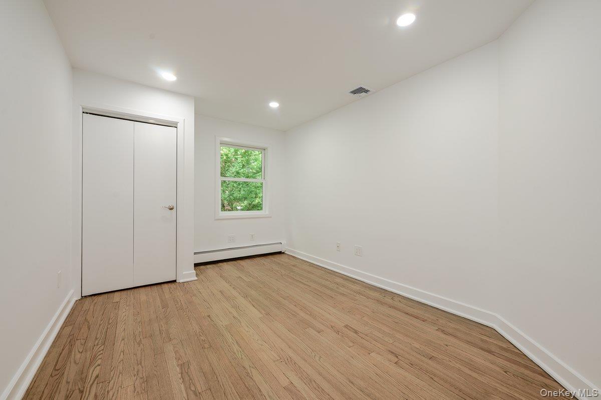Single Family Coronado Street  Nassau County, NY 11509, MLS-1056437-30