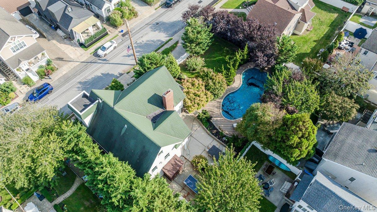 Single Family Coronado Street  Nassau County, NY 11509, MLS-1056437-44