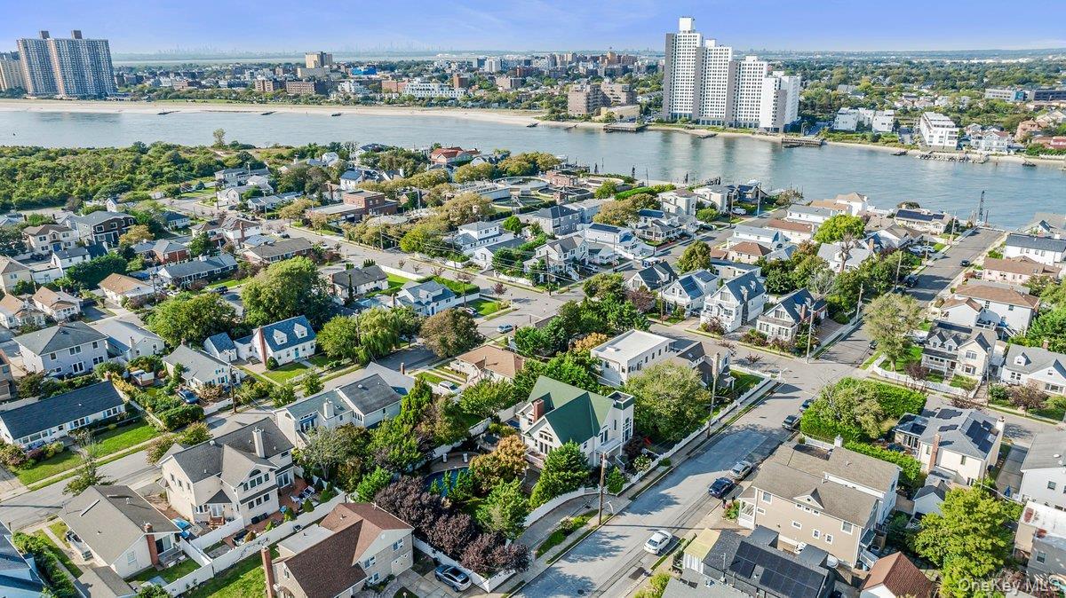 Single Family Coronado Street  Nassau County, NY 11509, MLS-1056437-48