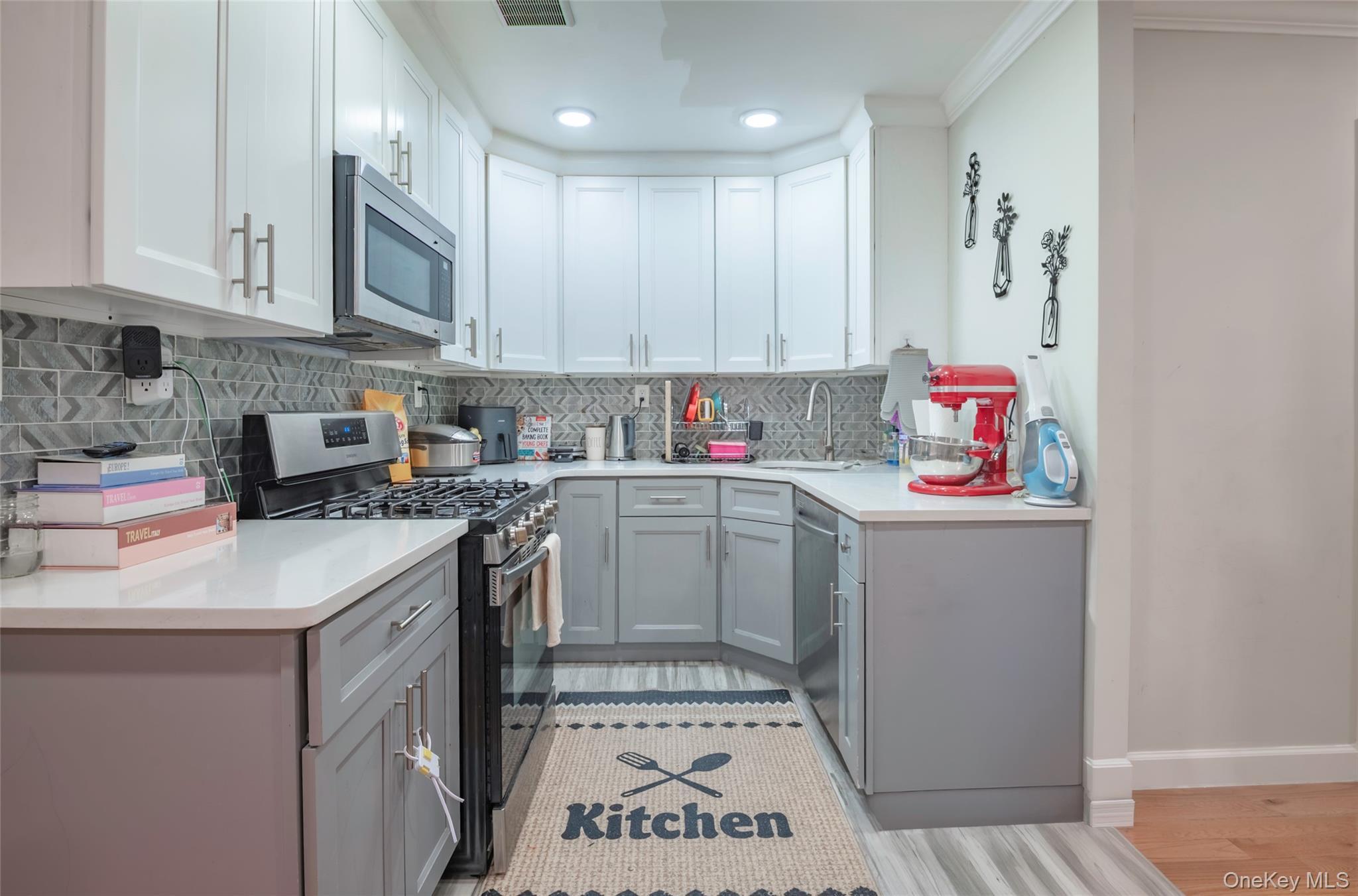 Single Family E 84th Street Brooklyn, NY 11236, MLS-1056452-25