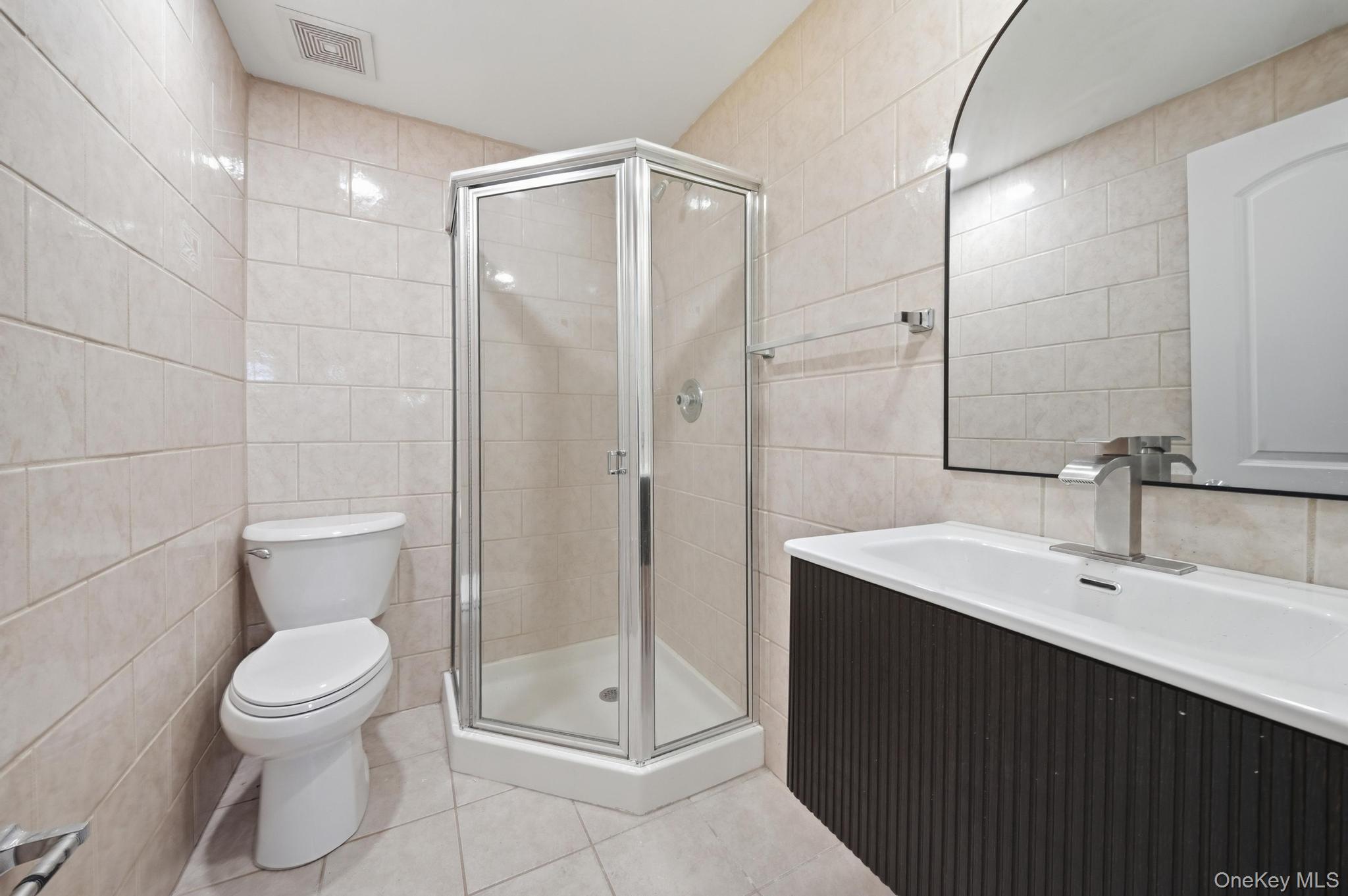 Single Family 5th Avenue Suffolk County, NY 11731, MLS-1056537-29