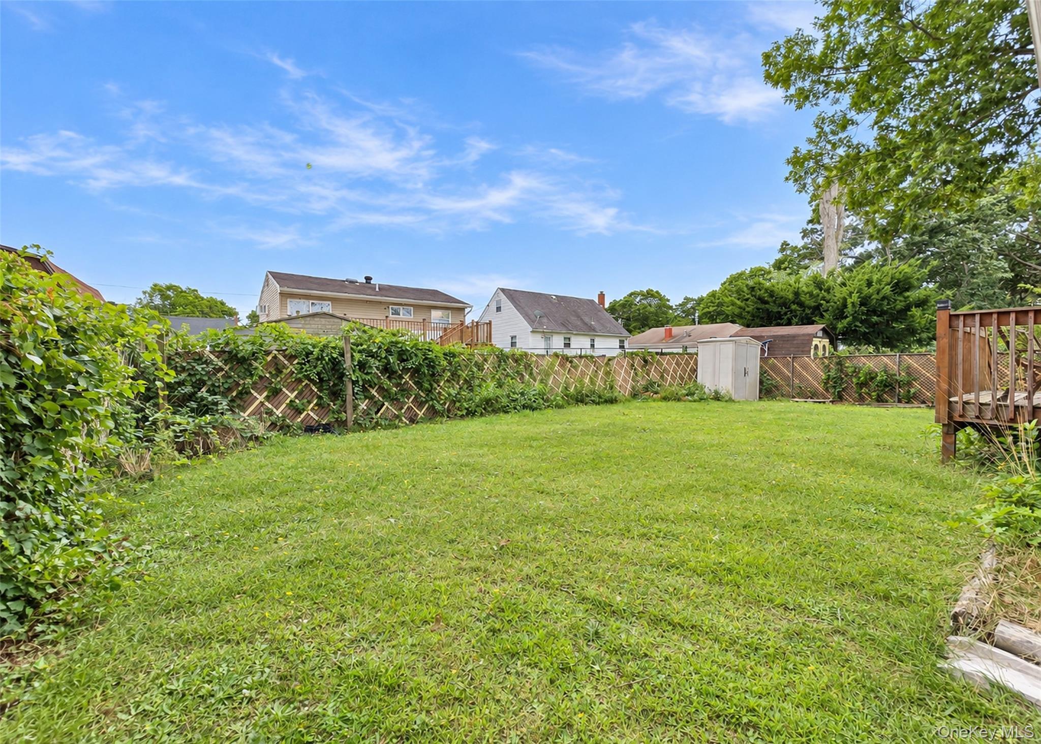 Single Family Robinwood Drive Suffolk County, NY 11951, MLS-1056646-15
