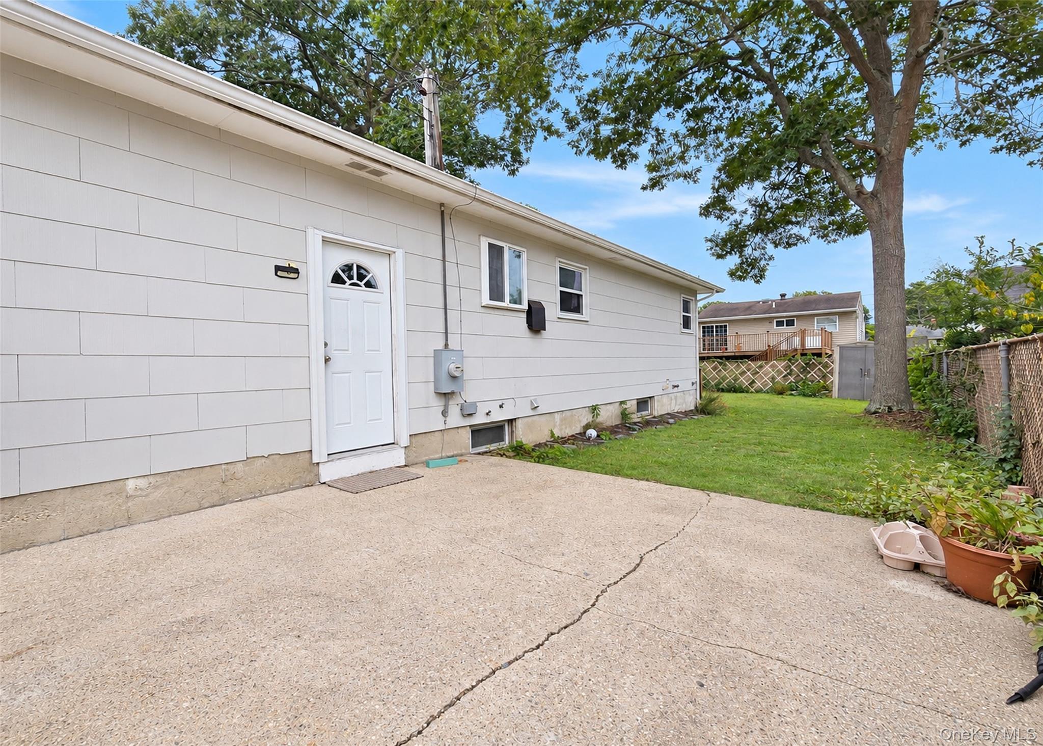 Single Family Robinwood Drive  Suffolk County, NY 11951, MLS-1056646-17