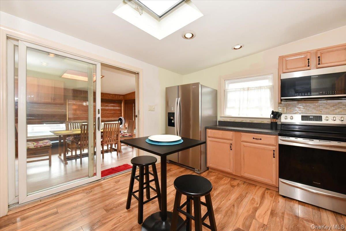 Single Family 4th Avenue Nassau County, NY 11518, MLS-1056669-11