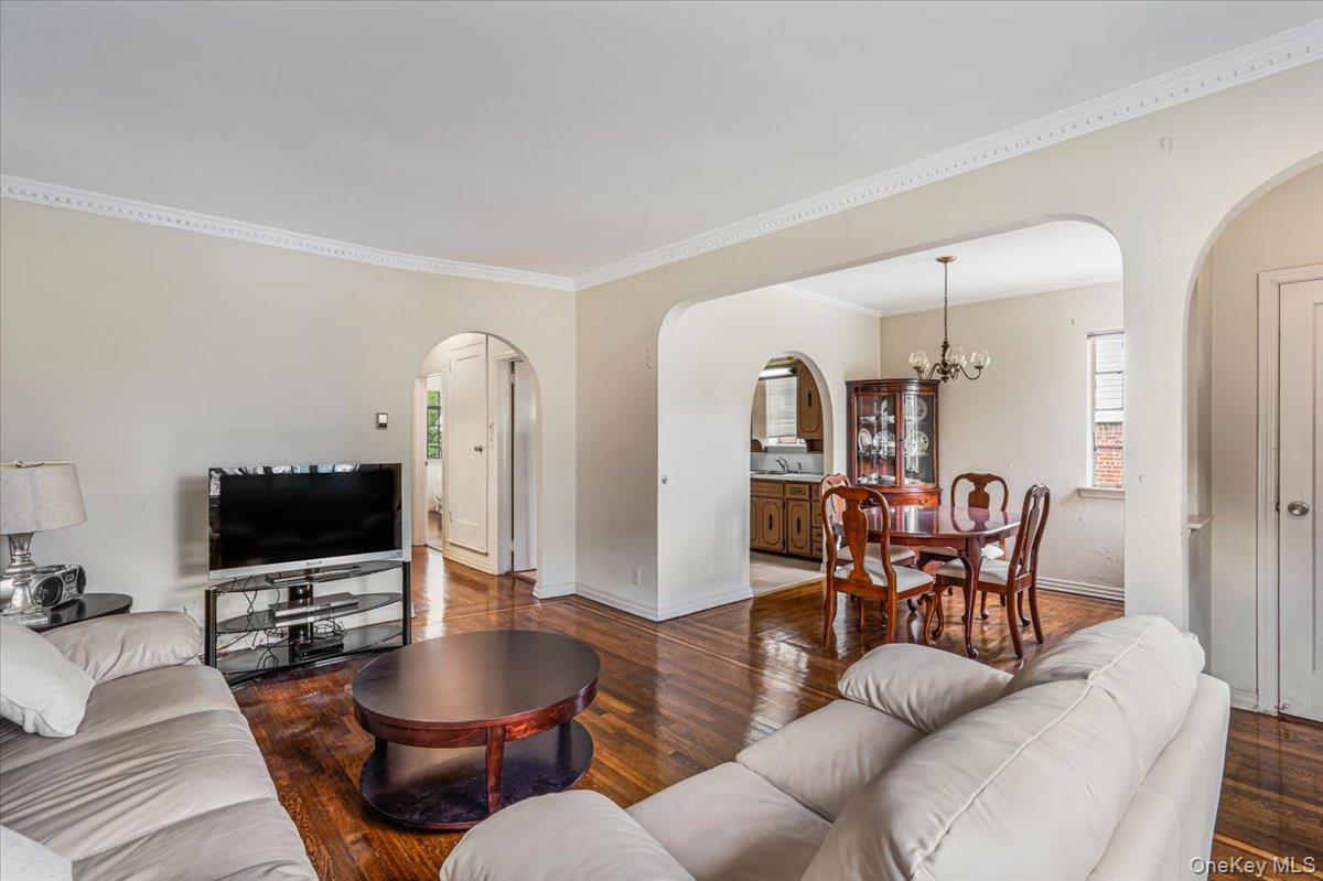 Single Family 145th Place  Queens, NY 11357, MLS-1056679-5