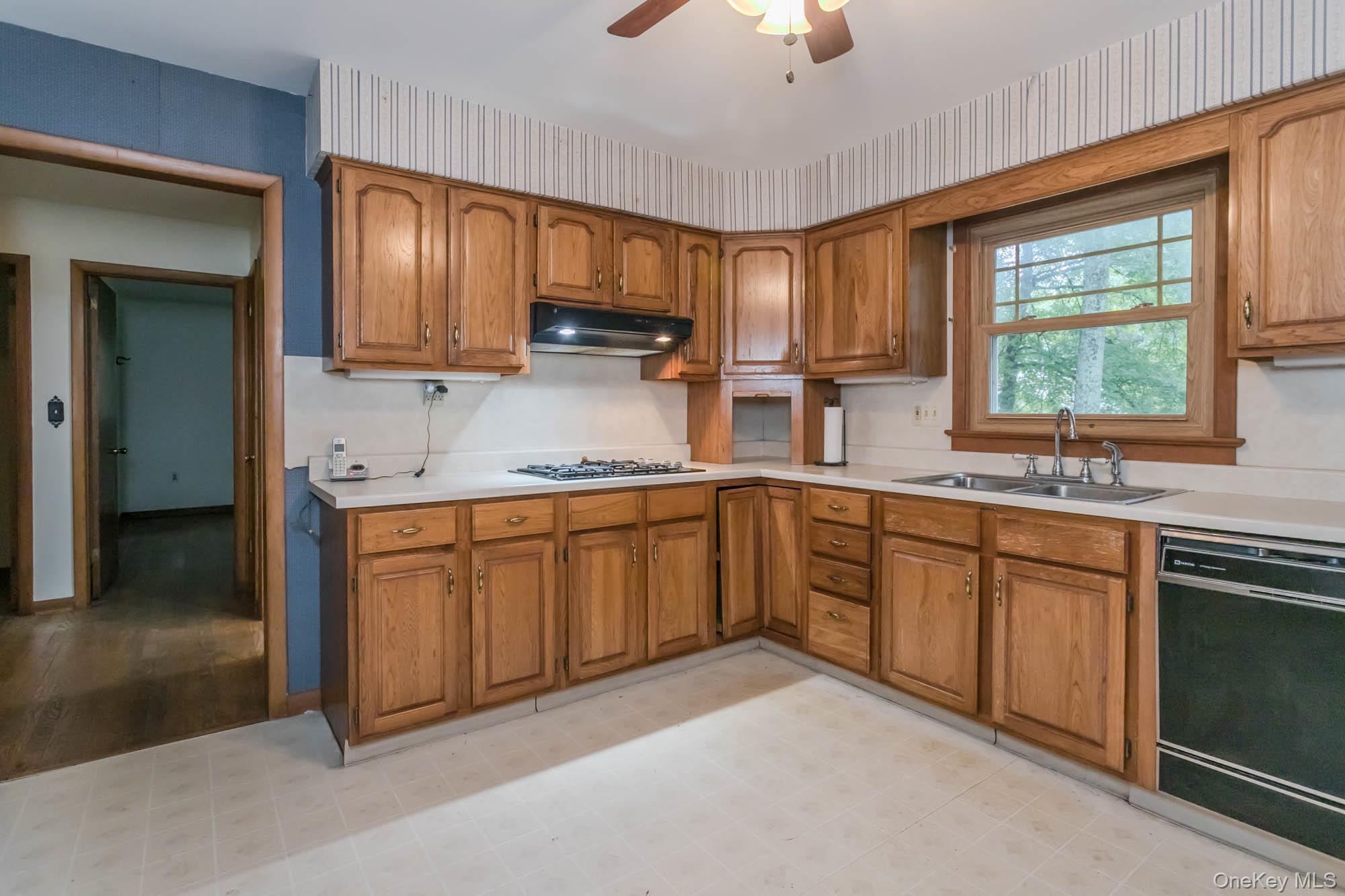Single Family Crescent Avenue  Orange County, NY 10990, MLS-1056688-7